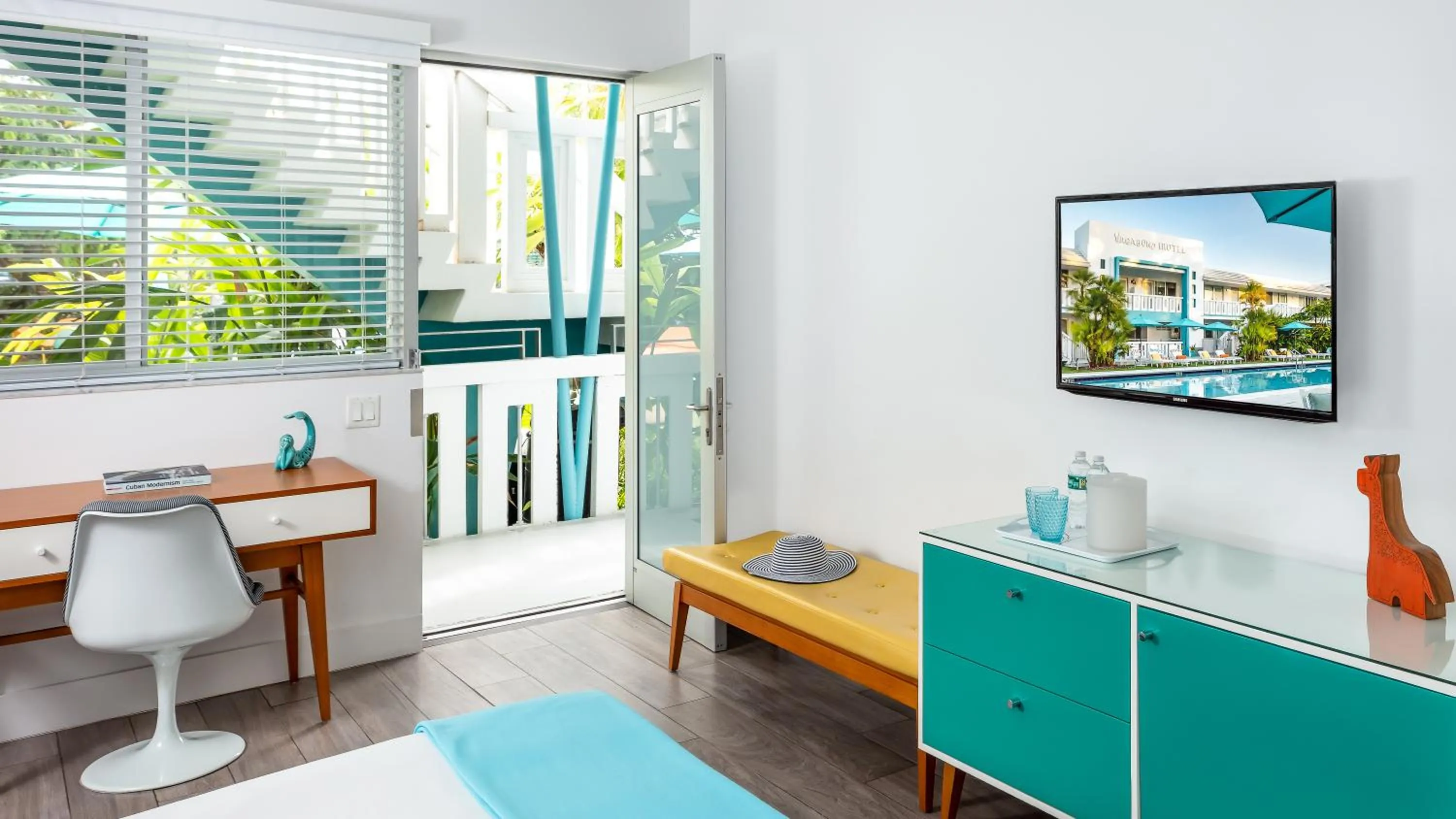 Bed in The Vagabond Hotel Miami