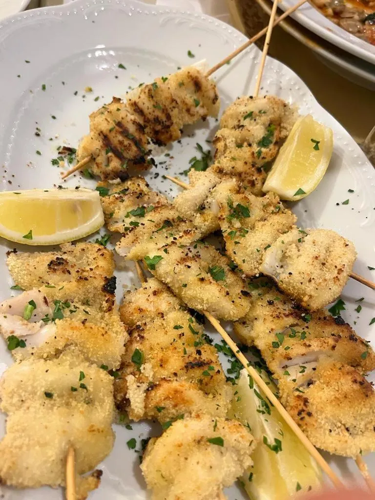 Restaurant/places to eat in Hotel Dream