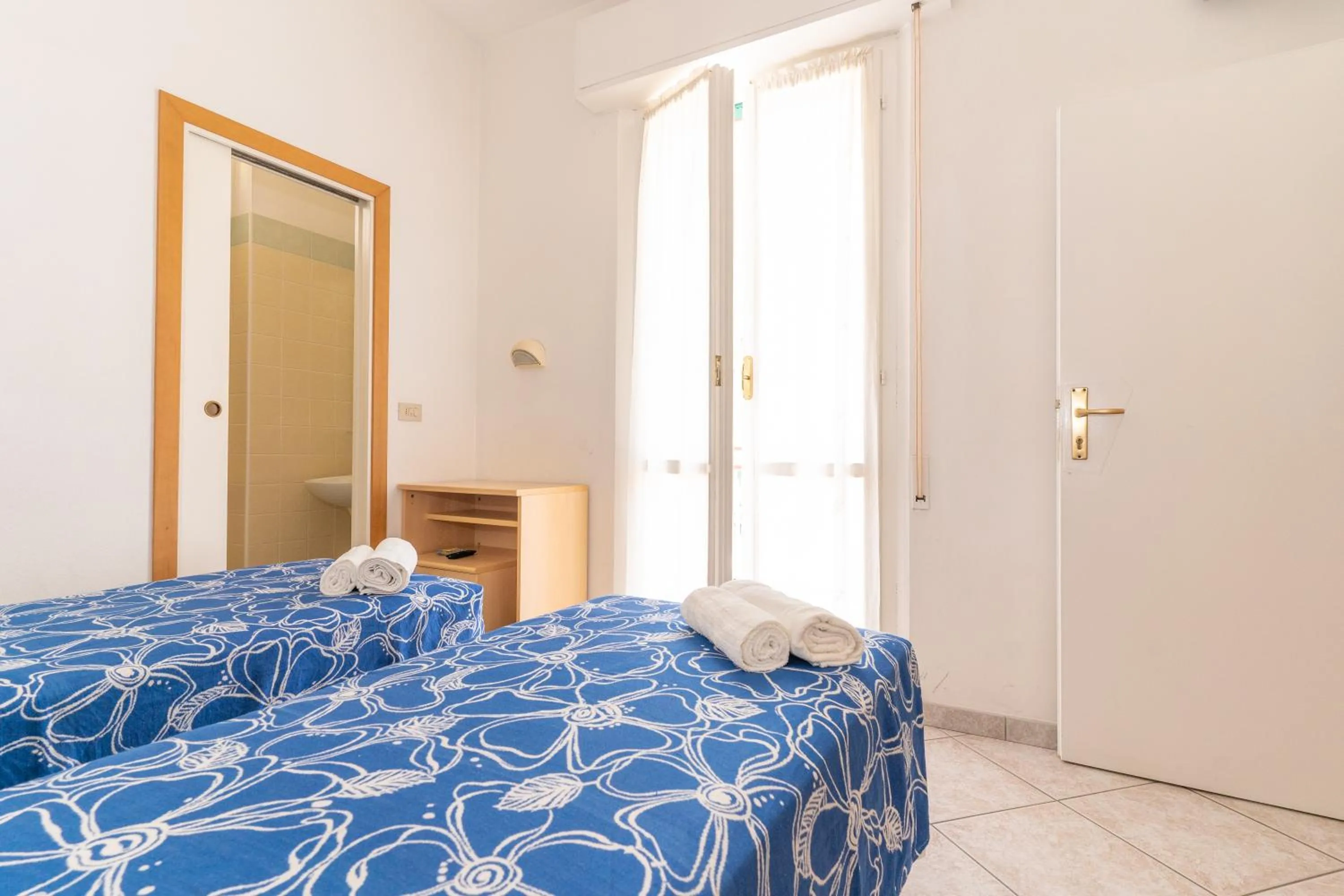 Bedroom, Bed in Hotel Villa Isola