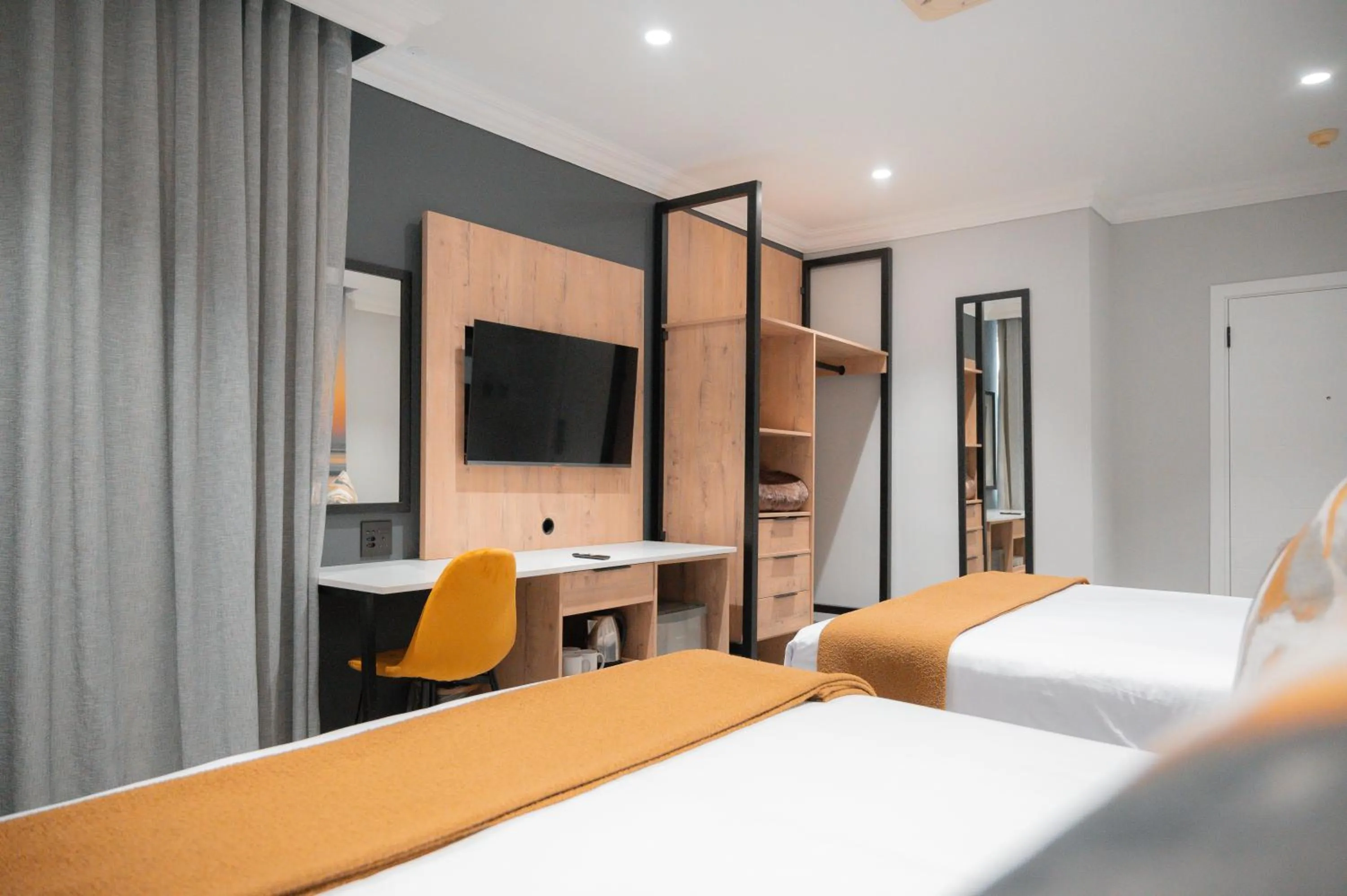 Family, Bed in Pavilion Hotel Durban