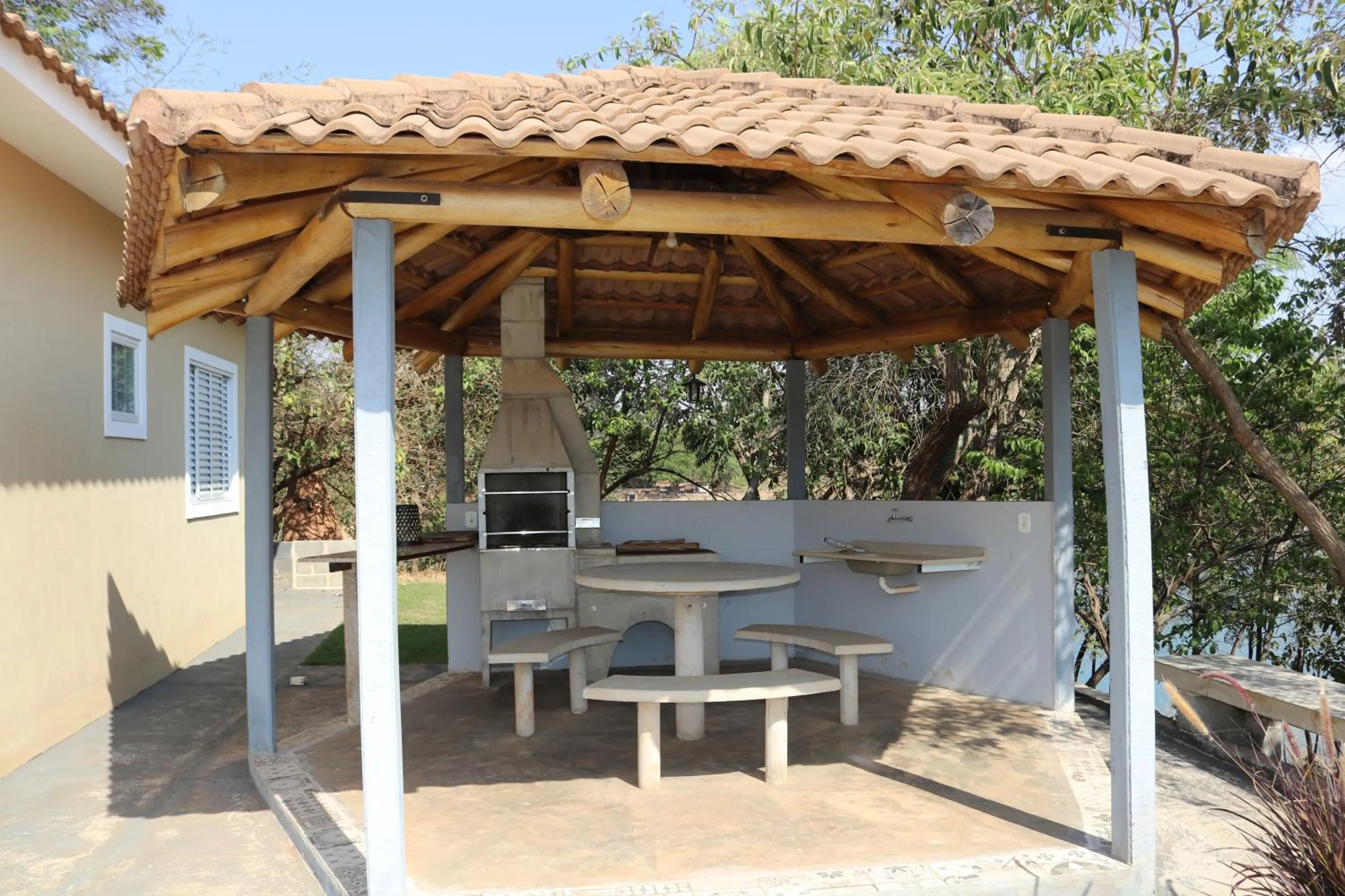 BBQ facilities in Pousada Dona Tereza