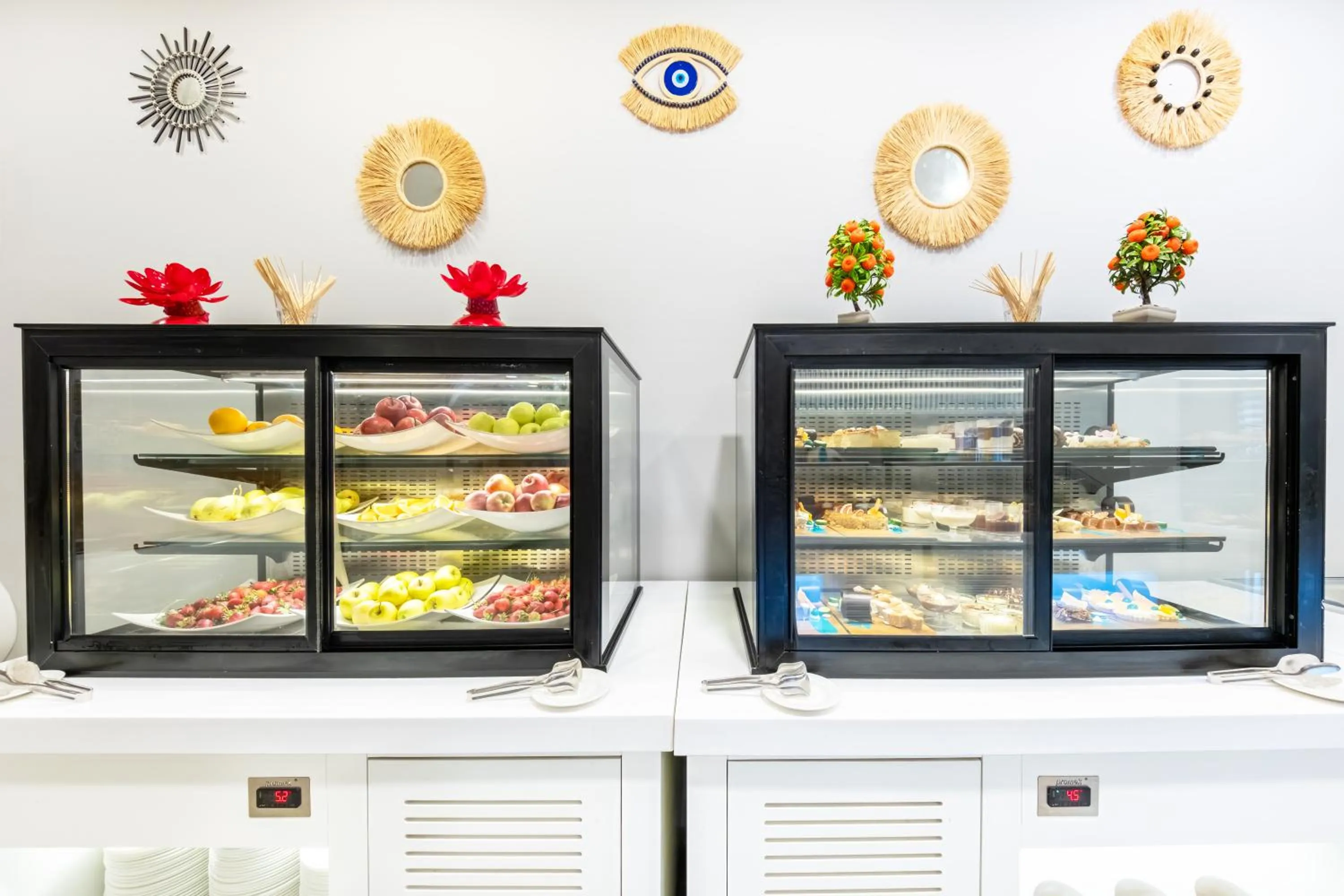 Food in Riviera Zen Hotel Adult Only