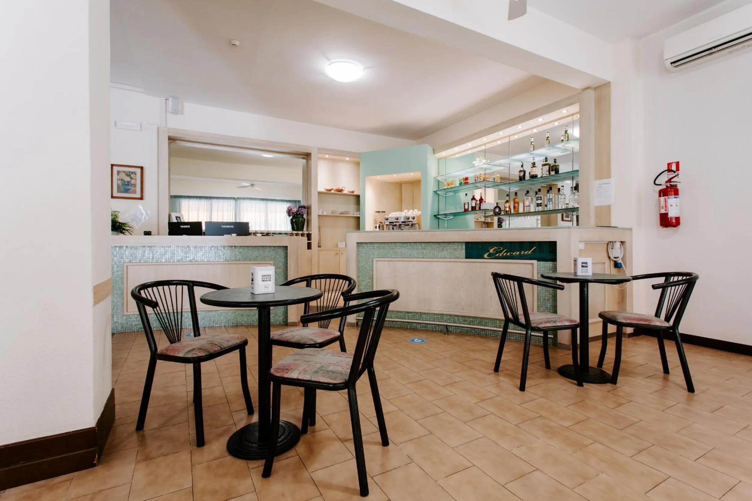 Lounge or bar in Hotel Edward