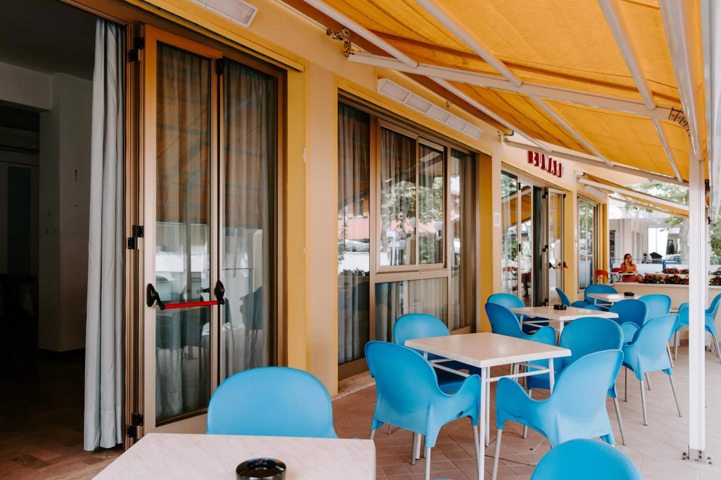 Patio in Hotel Edward