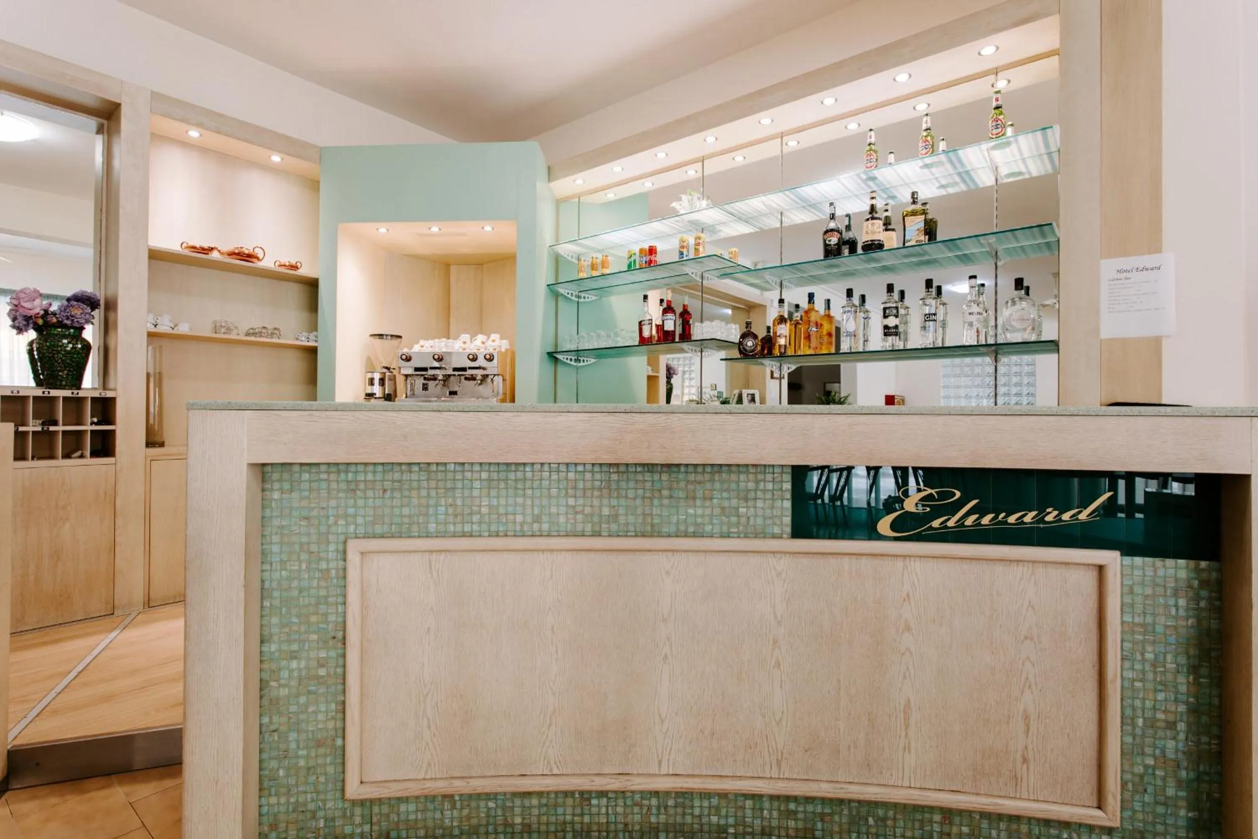 Lounge or bar in Hotel Edward