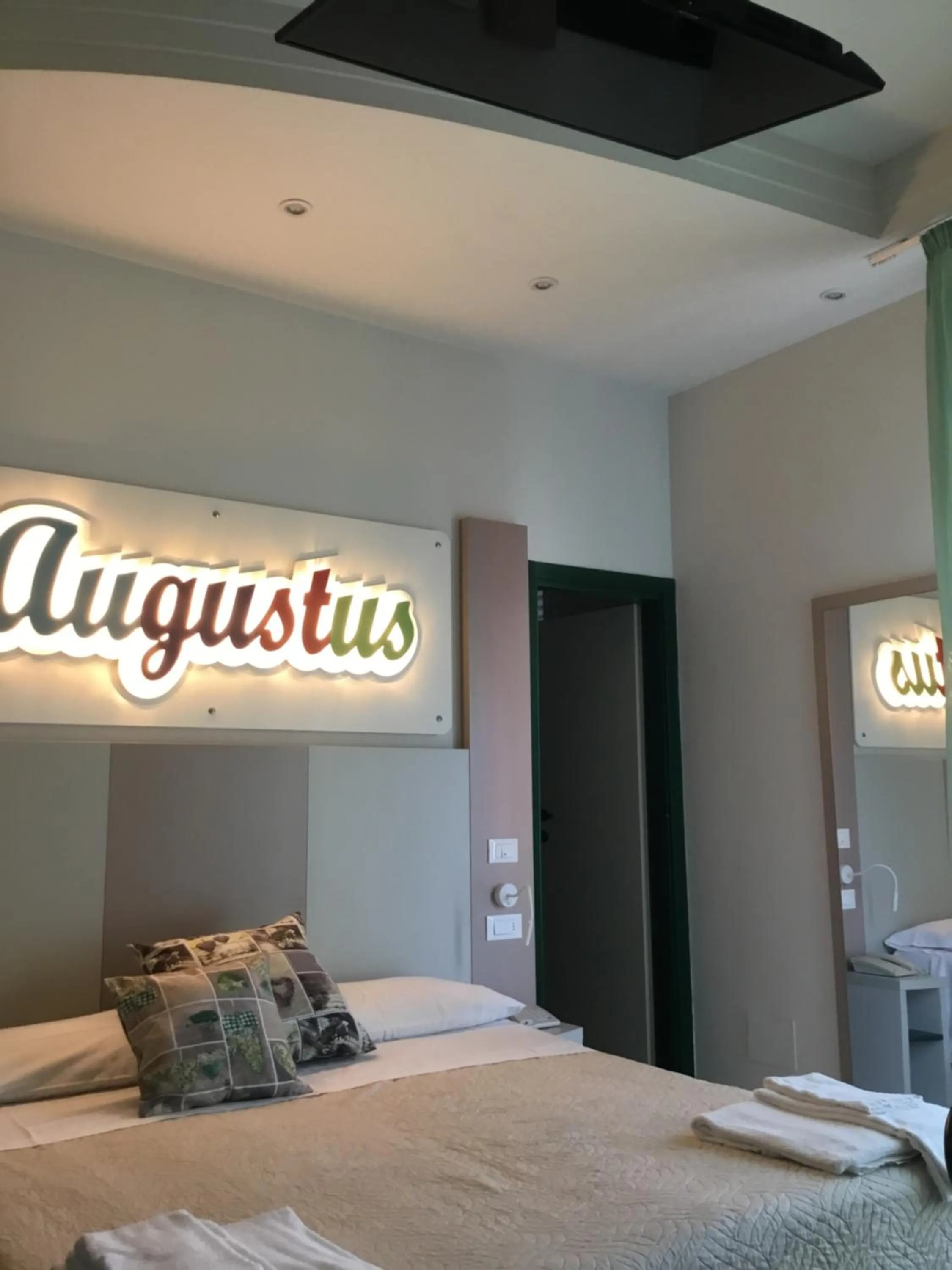 Bedroom, Bed in SI Rimini Hotel