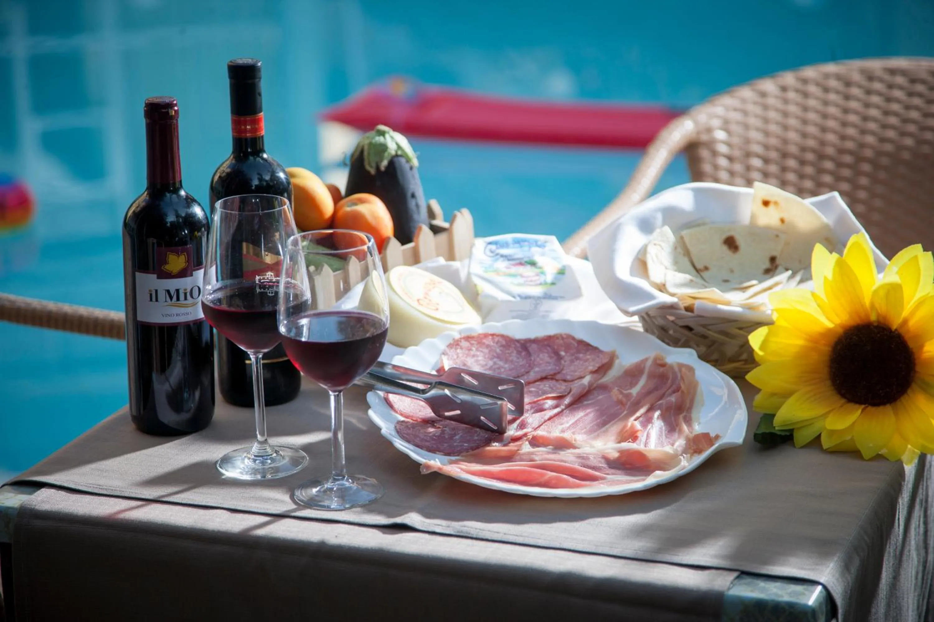 Food and drinks in SI Rimini Hotel