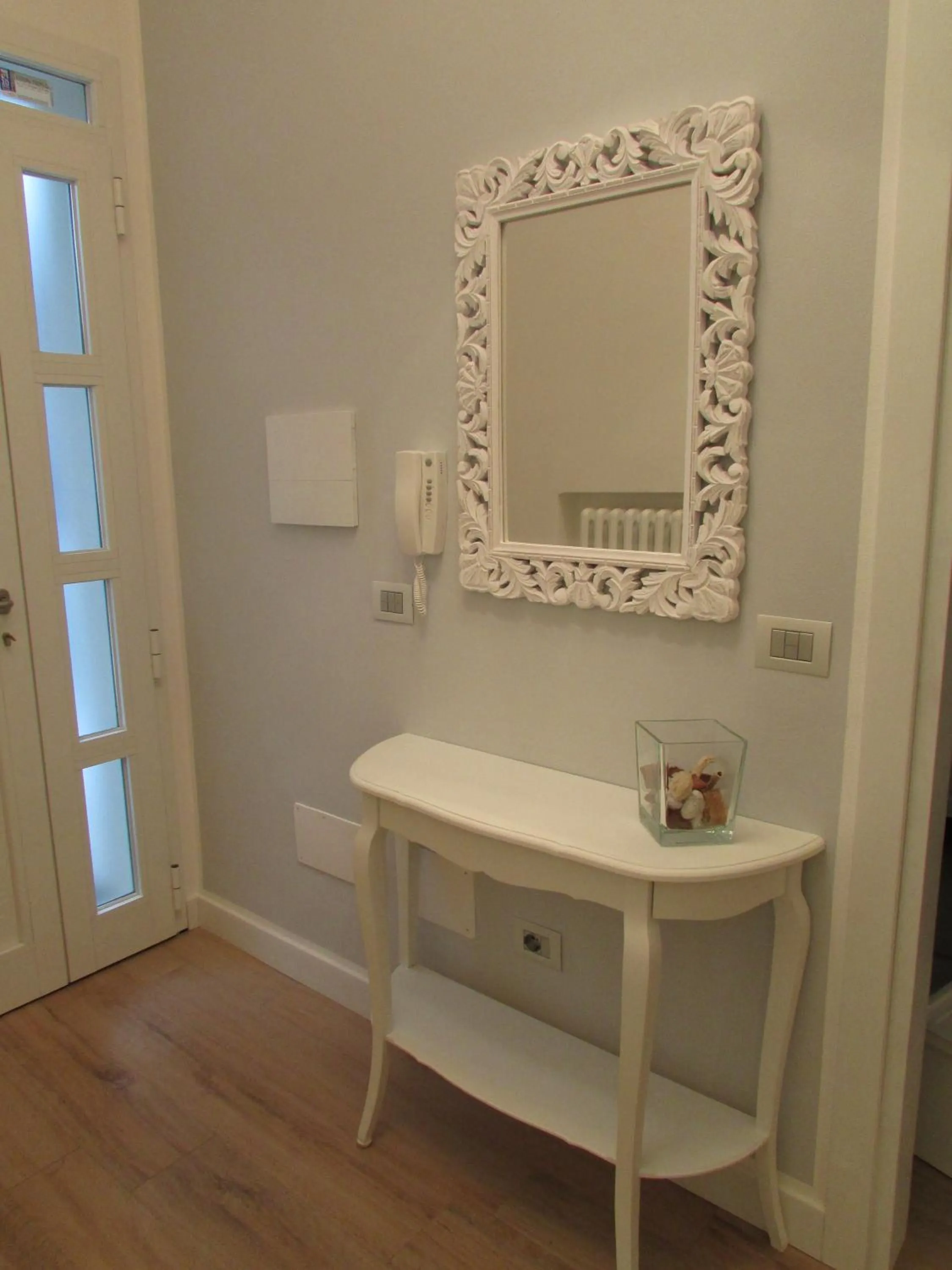 Decorative detail in B&B Nadine