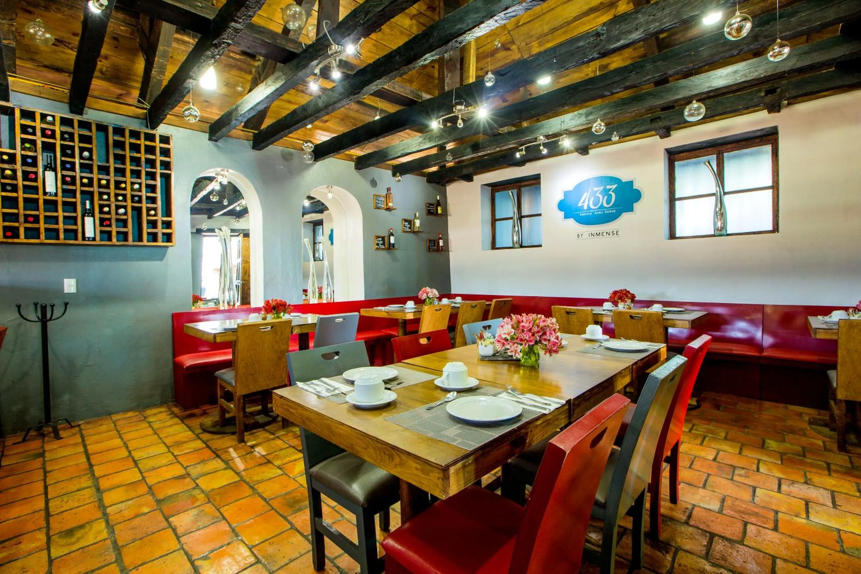 Restaurant/places to eat in Santuario Las Escaleras