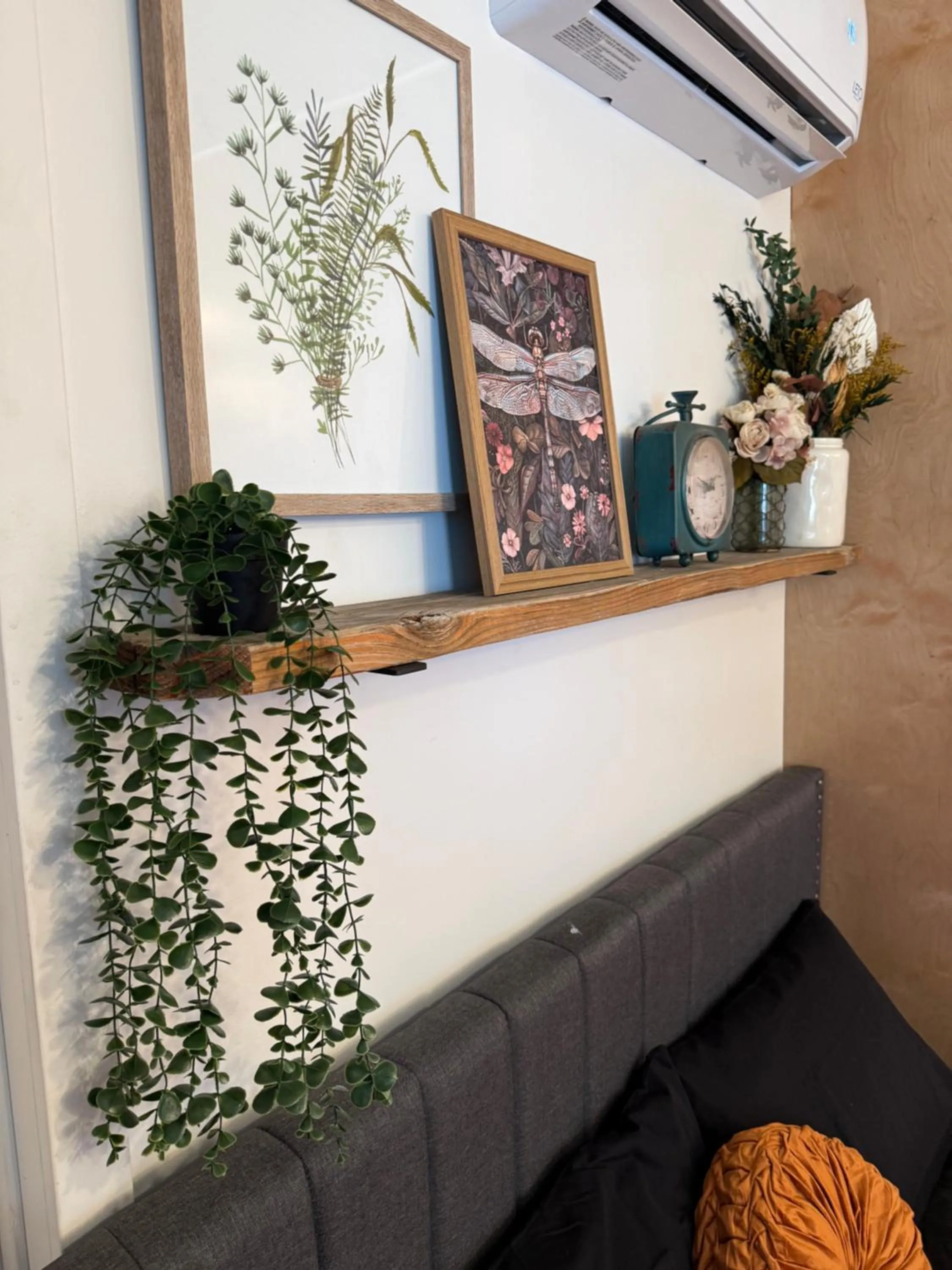 Decorative detail in Sage Desert Dreams