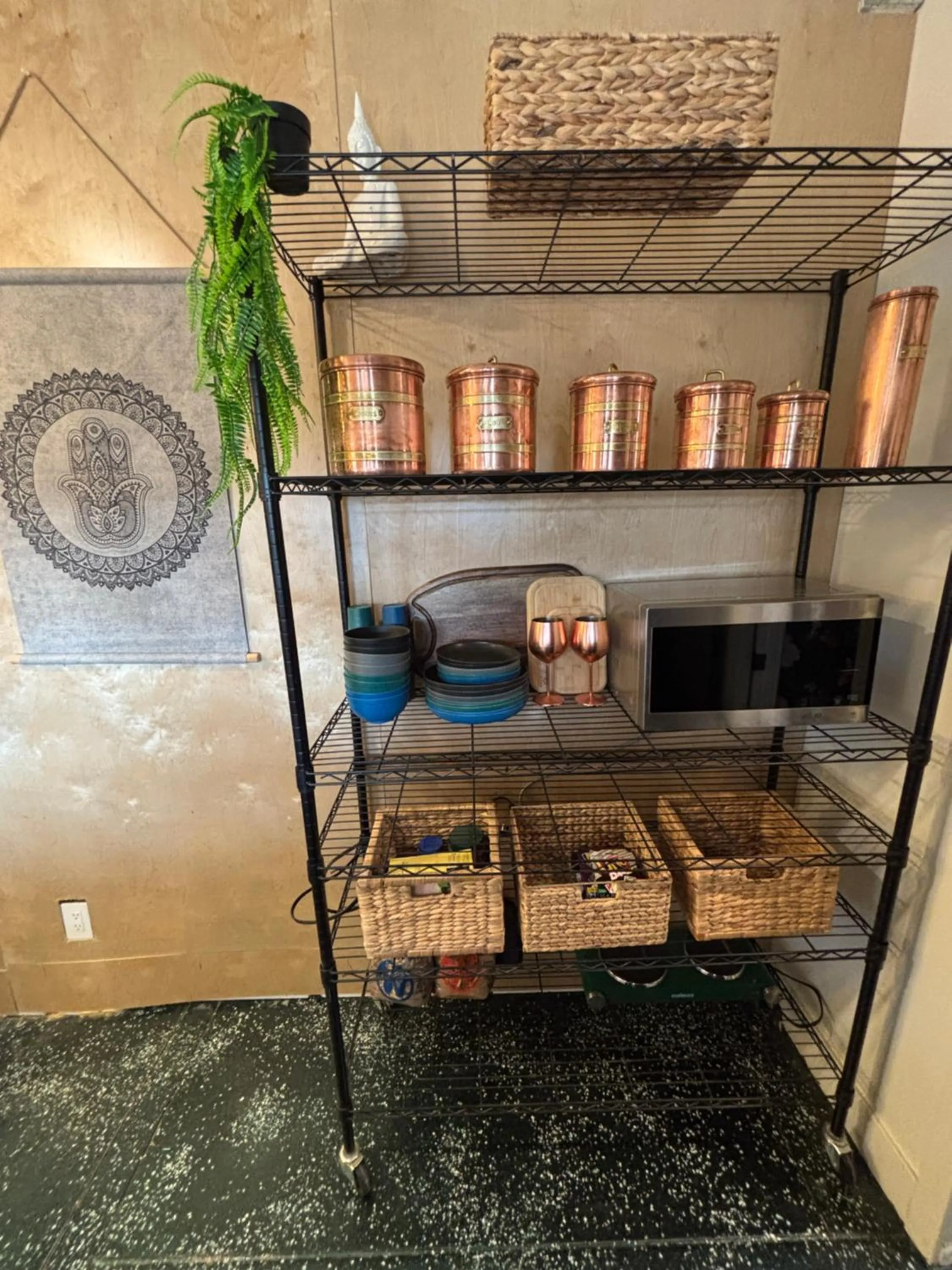 Kitchen or kitchenette in Sage Desert Dreams