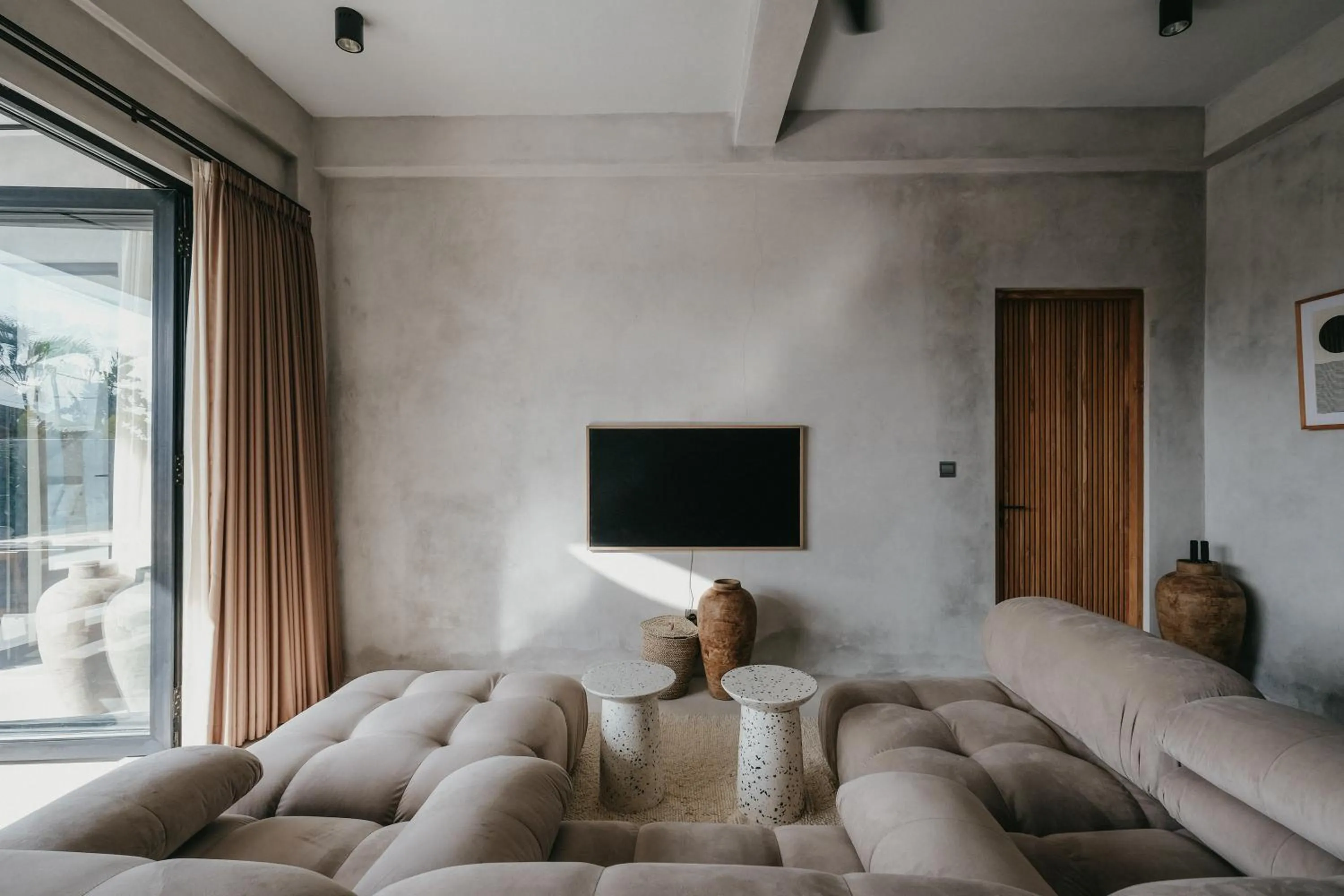 Living room in Concrete Retreat Umalas