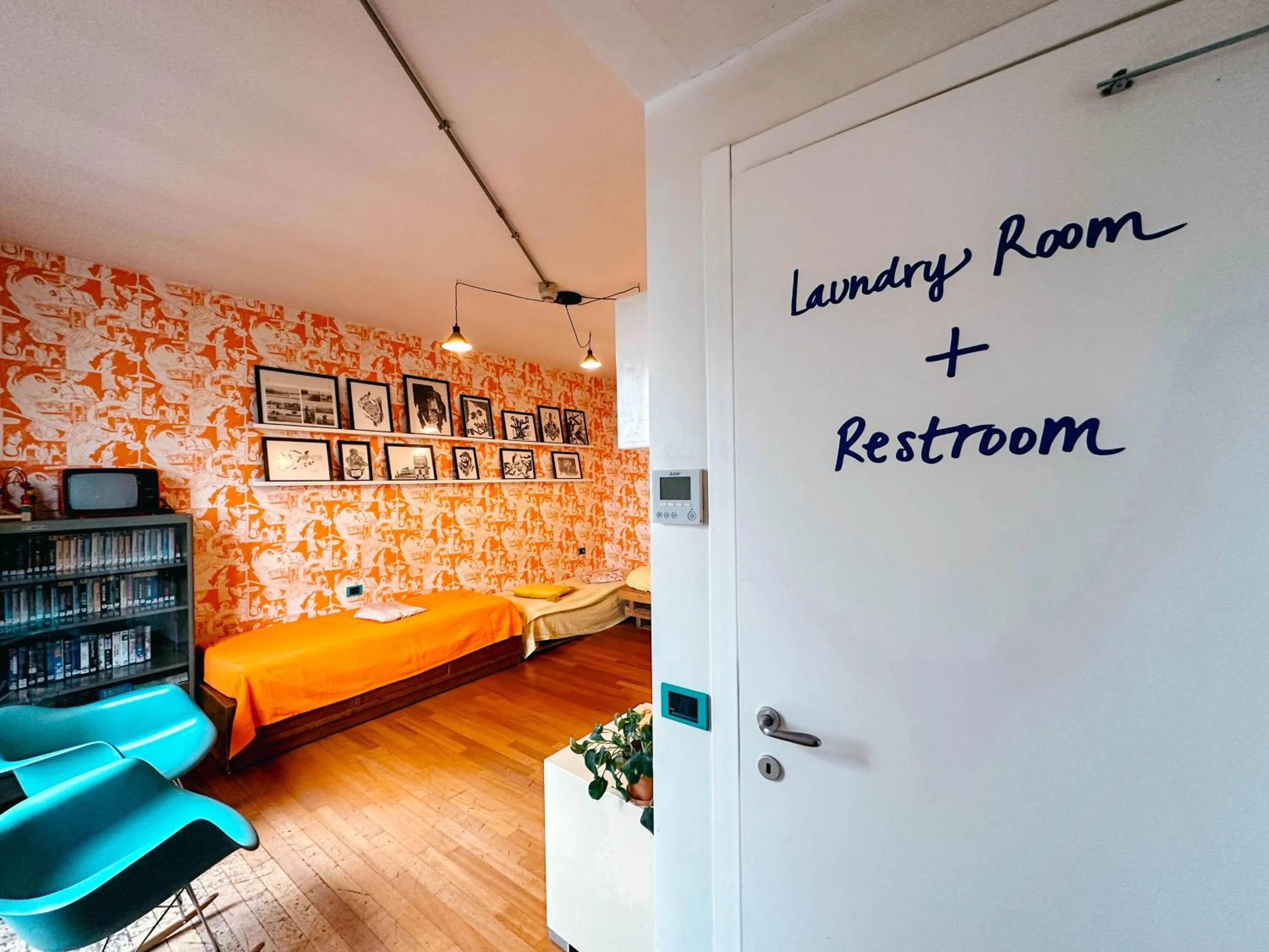 Seating area in Ostello Bello Milano Centrale