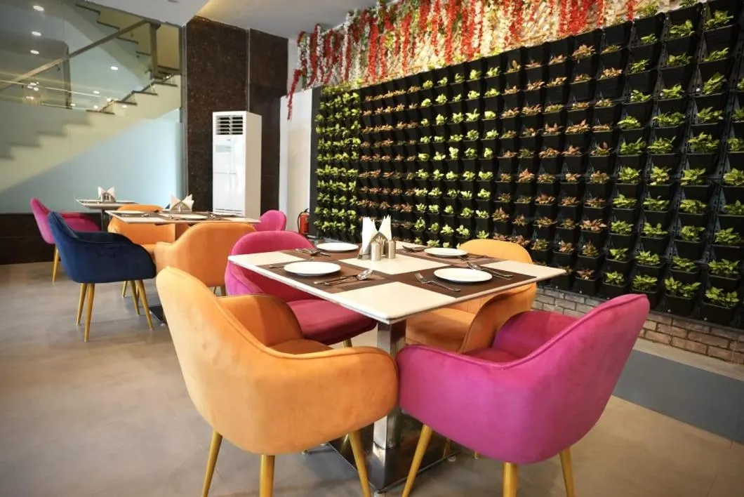 Restaurant/places to eat in VITS Gurugram formerly known as Windsor Heights