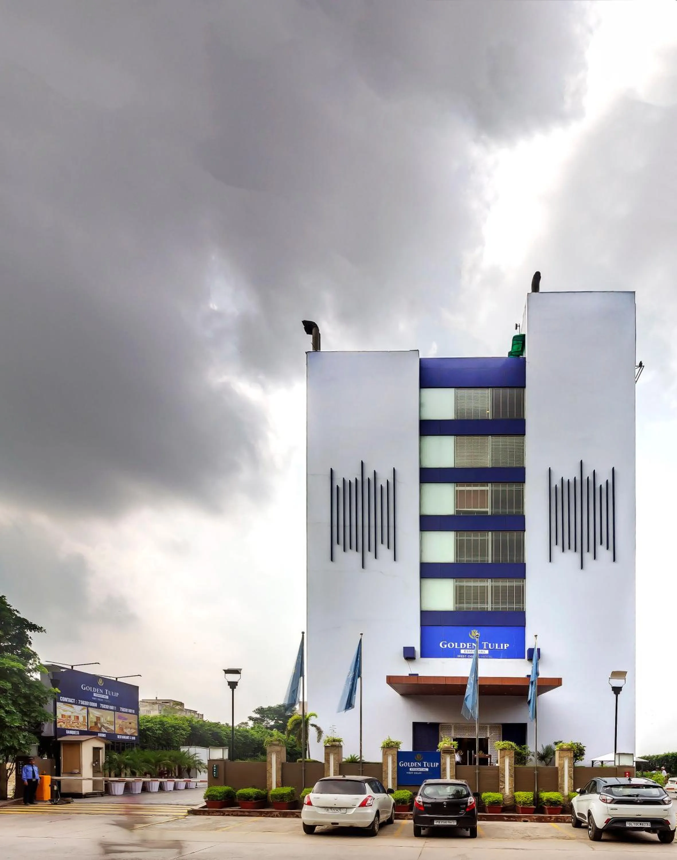 Property building in Golden Tulip New Delhi - Hari Nagar