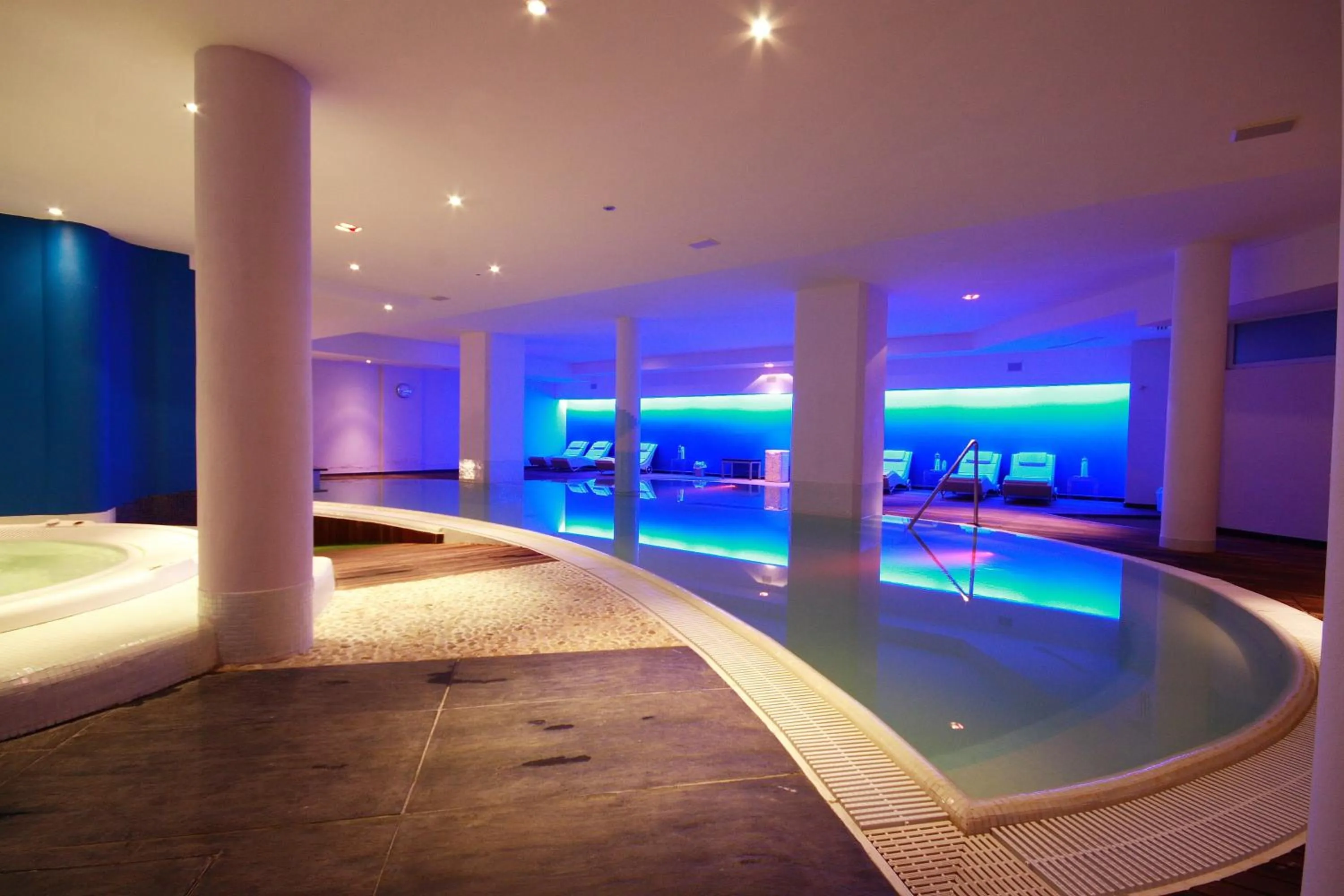 Swimming pool in Grand Hotel Admiral Palace