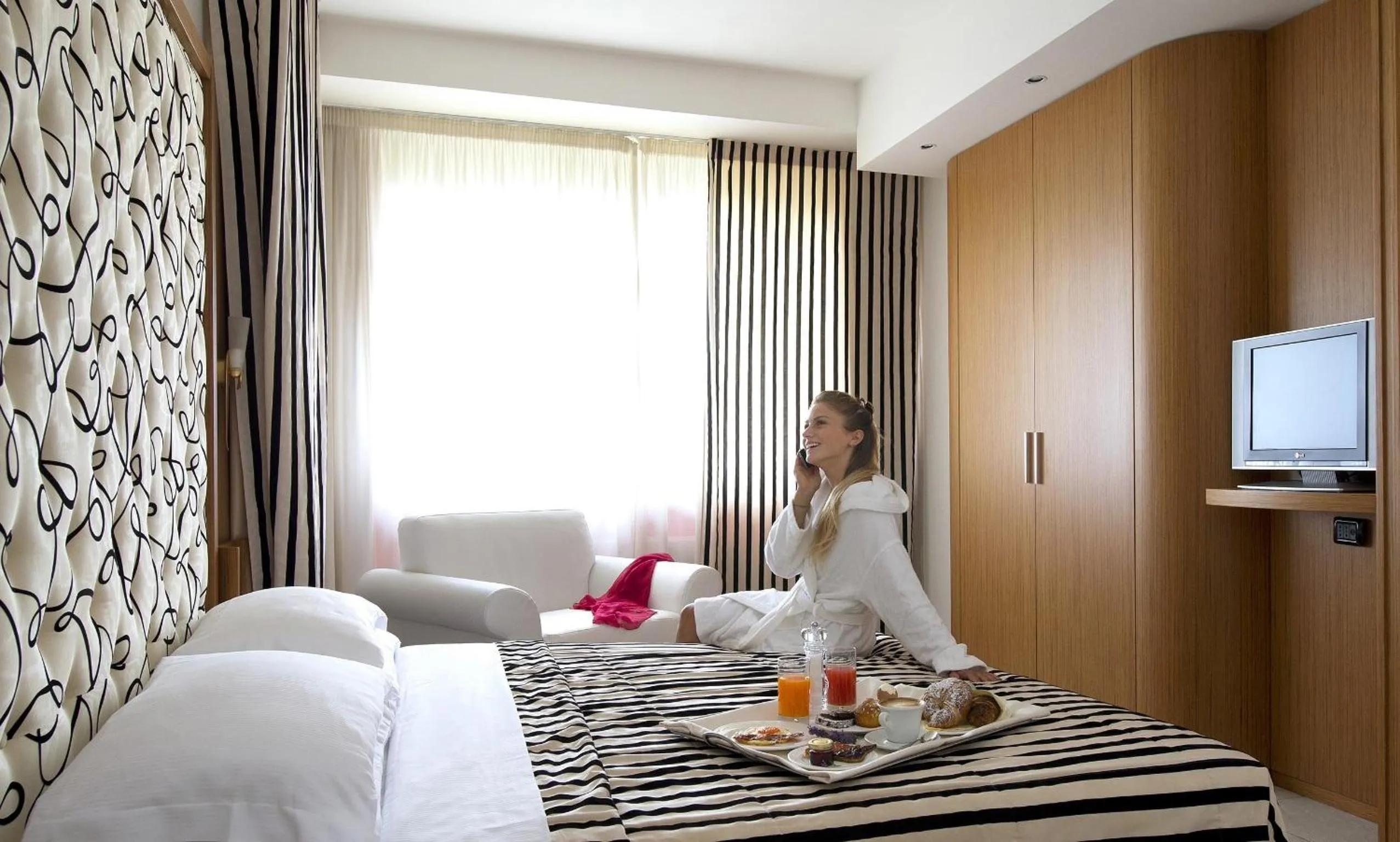 Photo of the whole room, Bed in Grand Hotel Admiral Palace