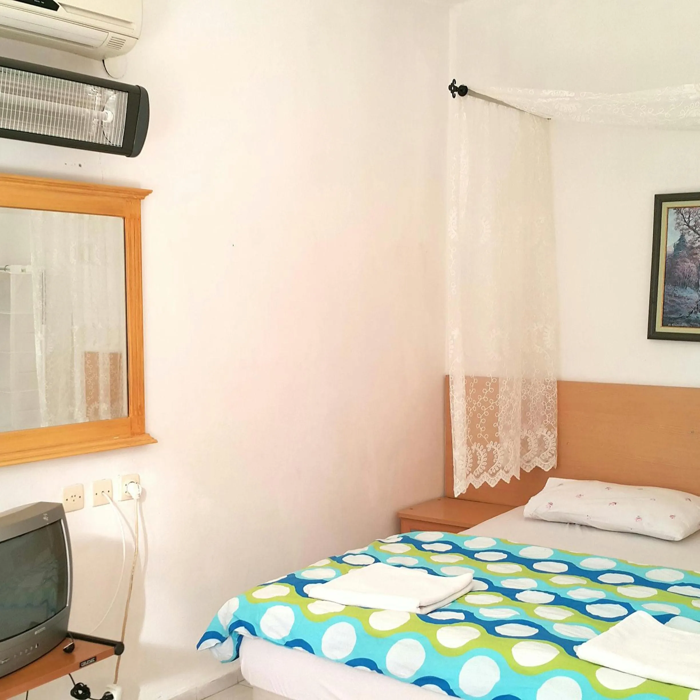 Bed in Mursel Garden Hotel