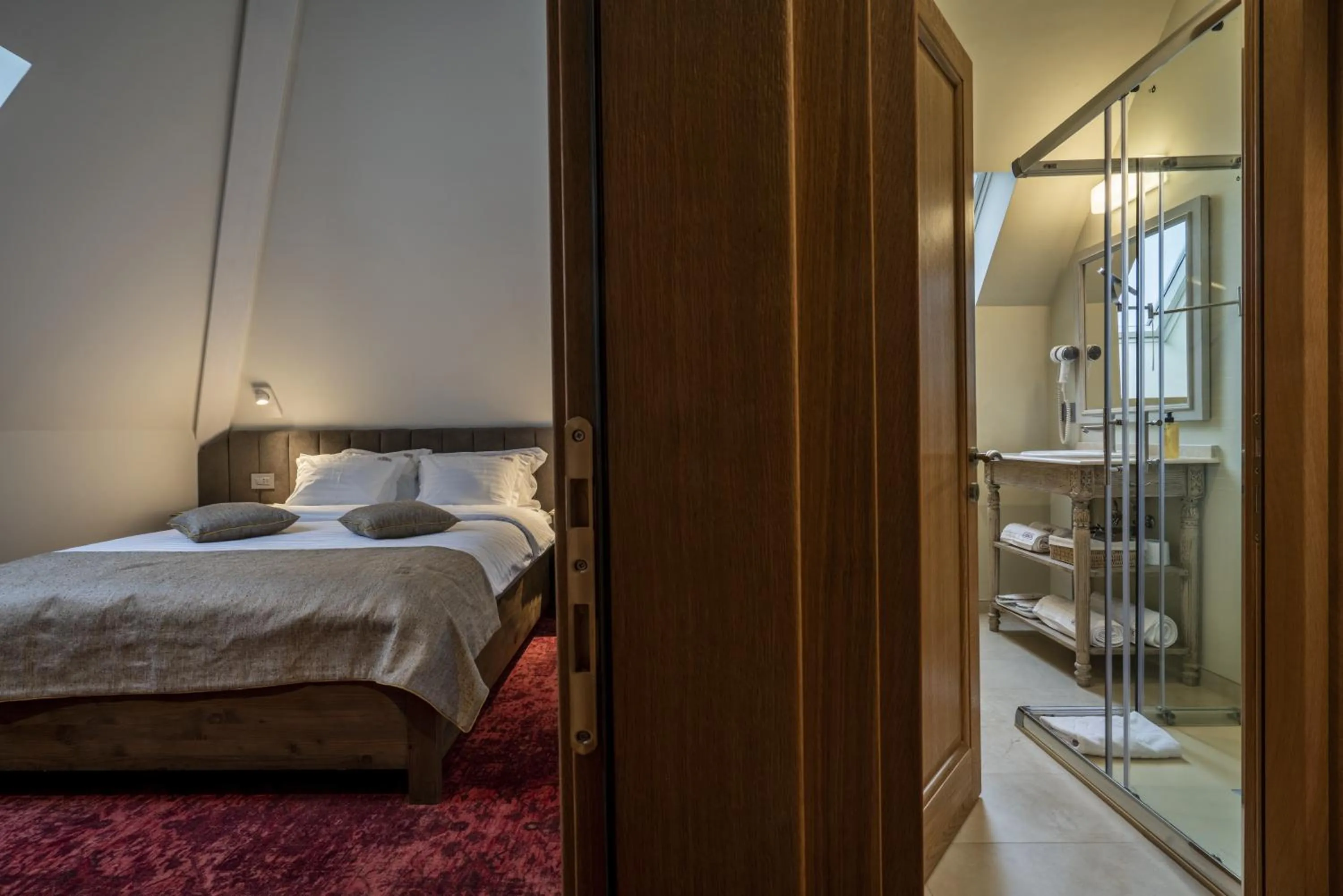 Photo of the whole room, Bed in La Boheme Boutique Casa Soare