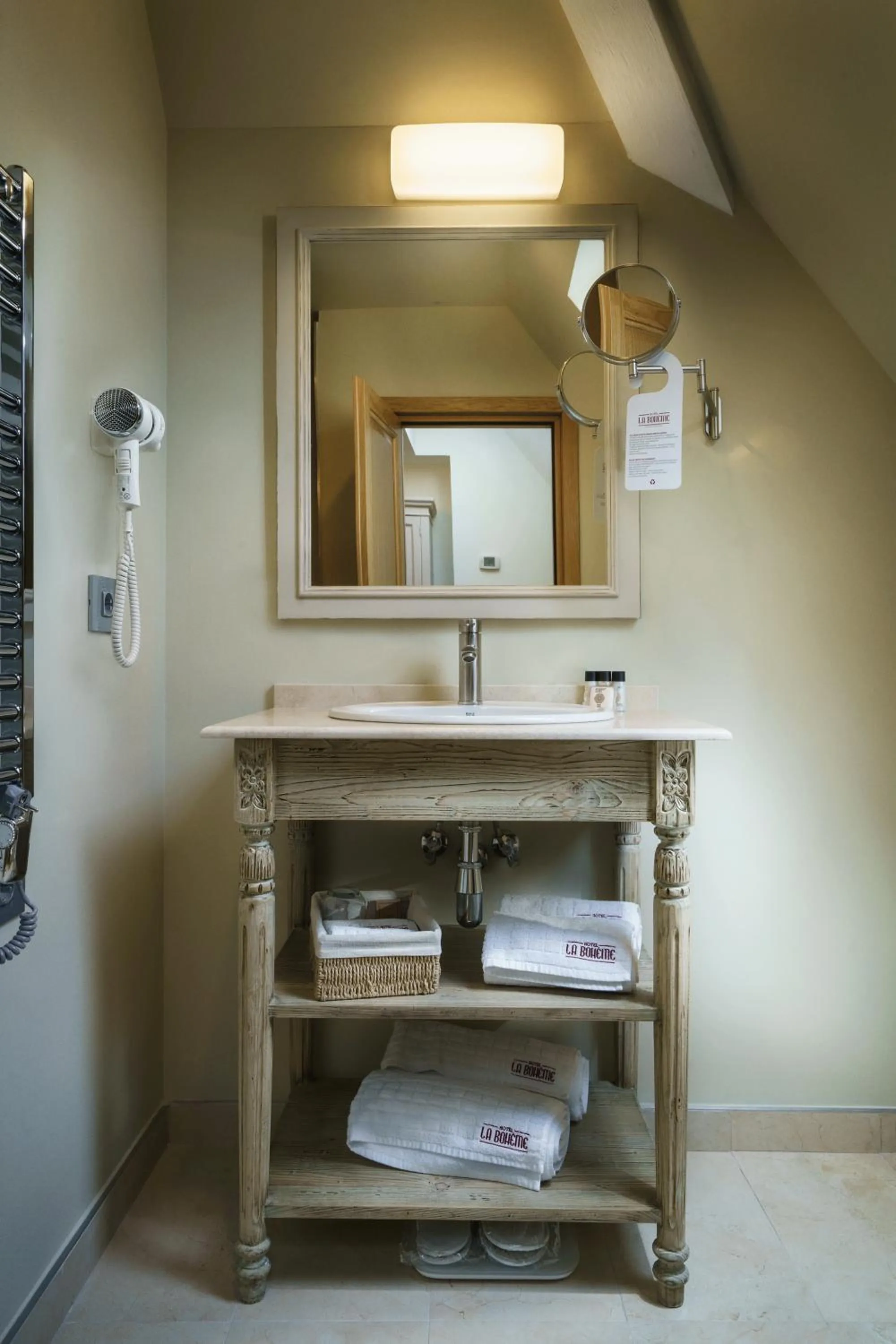 Bathroom in La Boheme Boutique Casa Soare