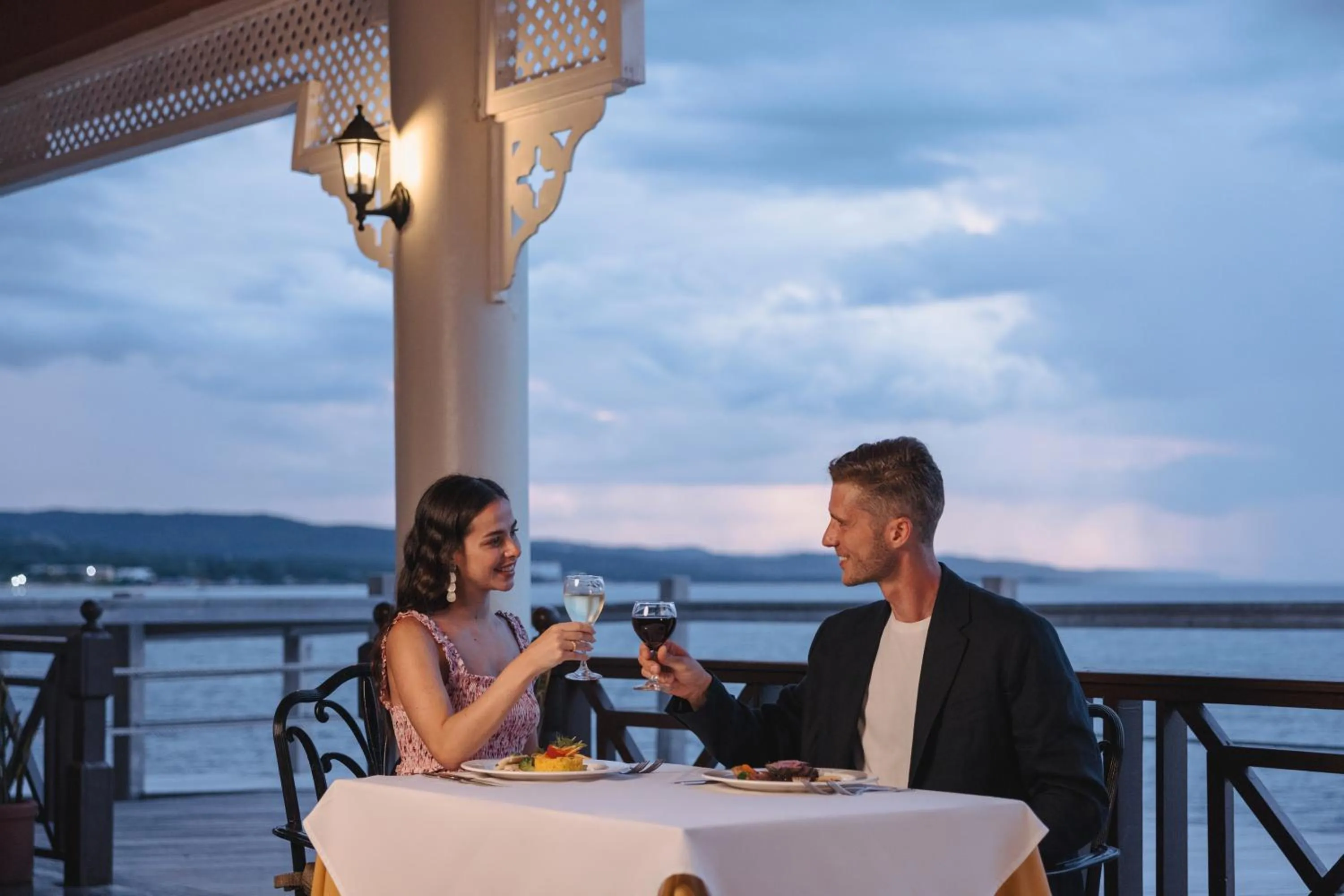 Restaurant/places to eat in Jewel Paradise Cove Adult Beach Resort & Spa