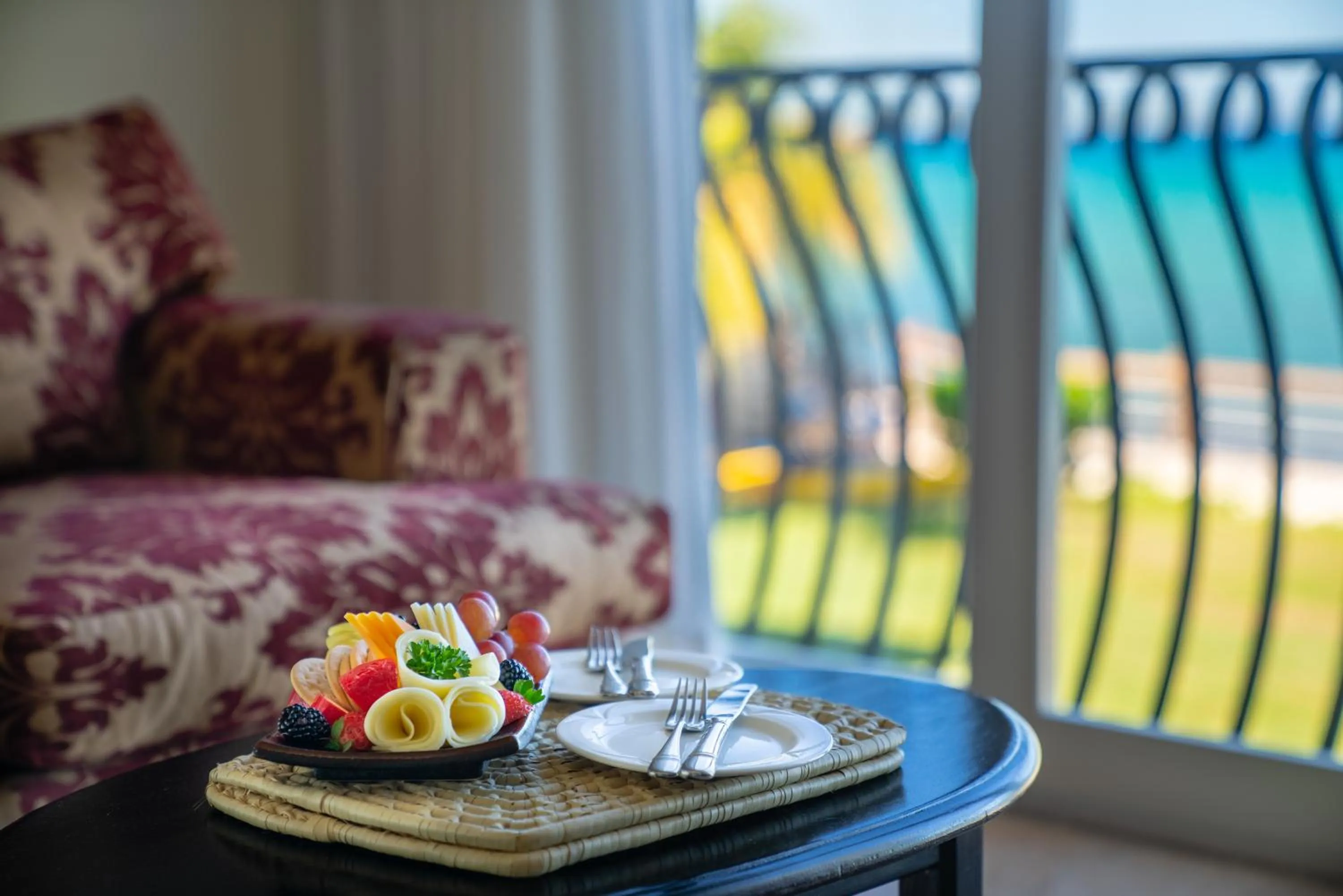 Food and drinks in Jewel Paradise Cove Adult Beach Resort & Spa