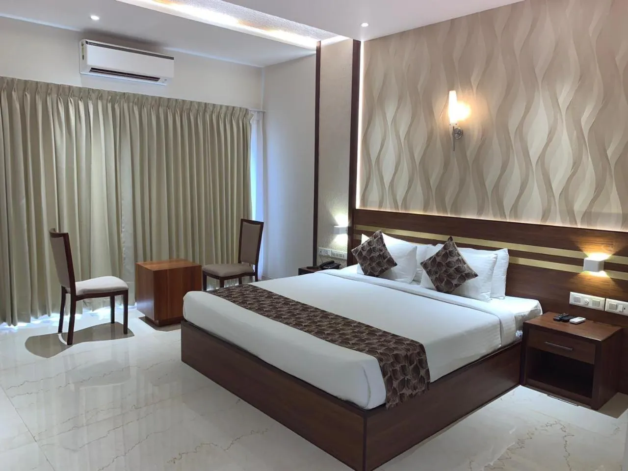 Bed in Valluvanad Residency
