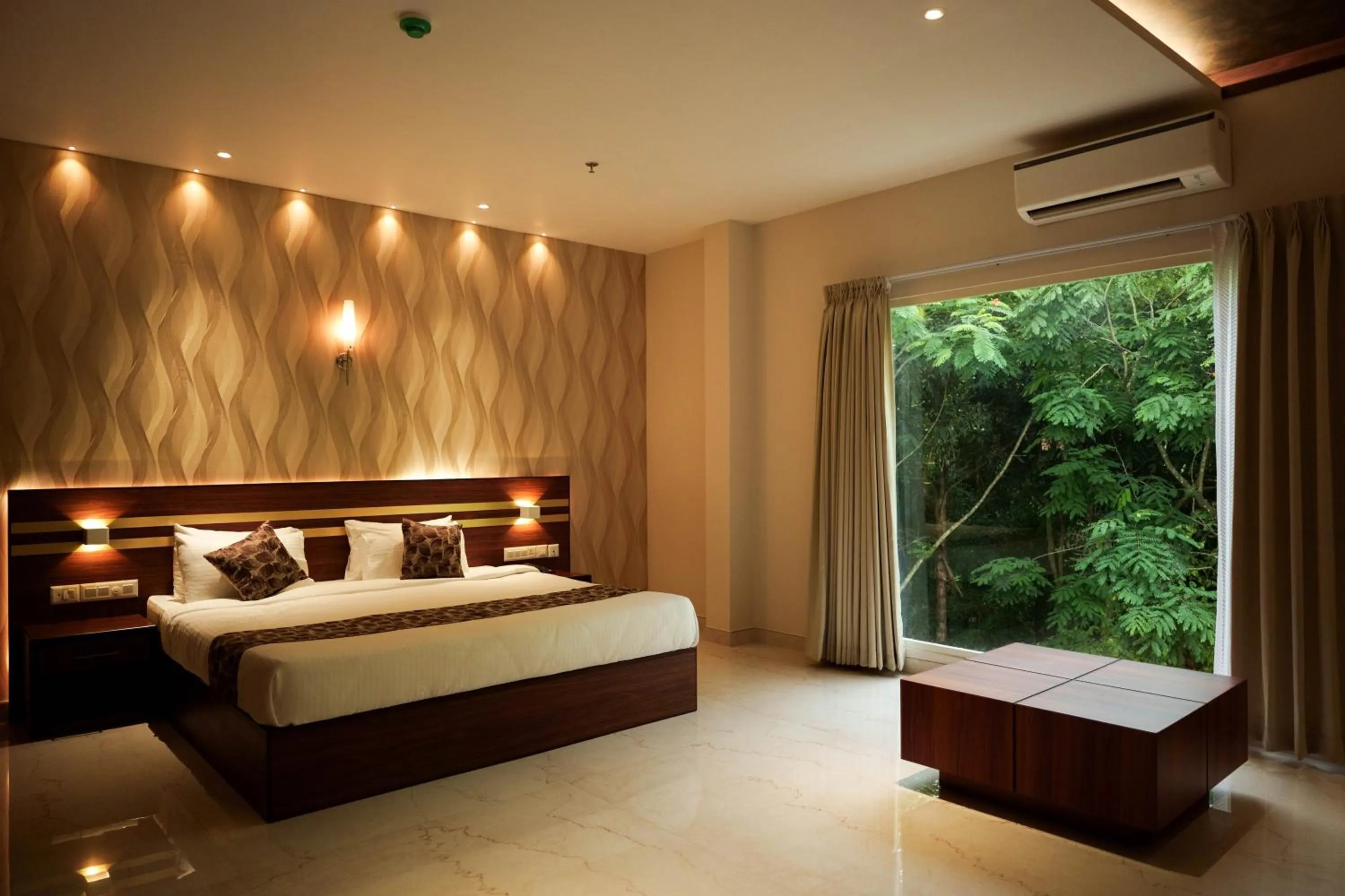 Bed in Valluvanad Residency