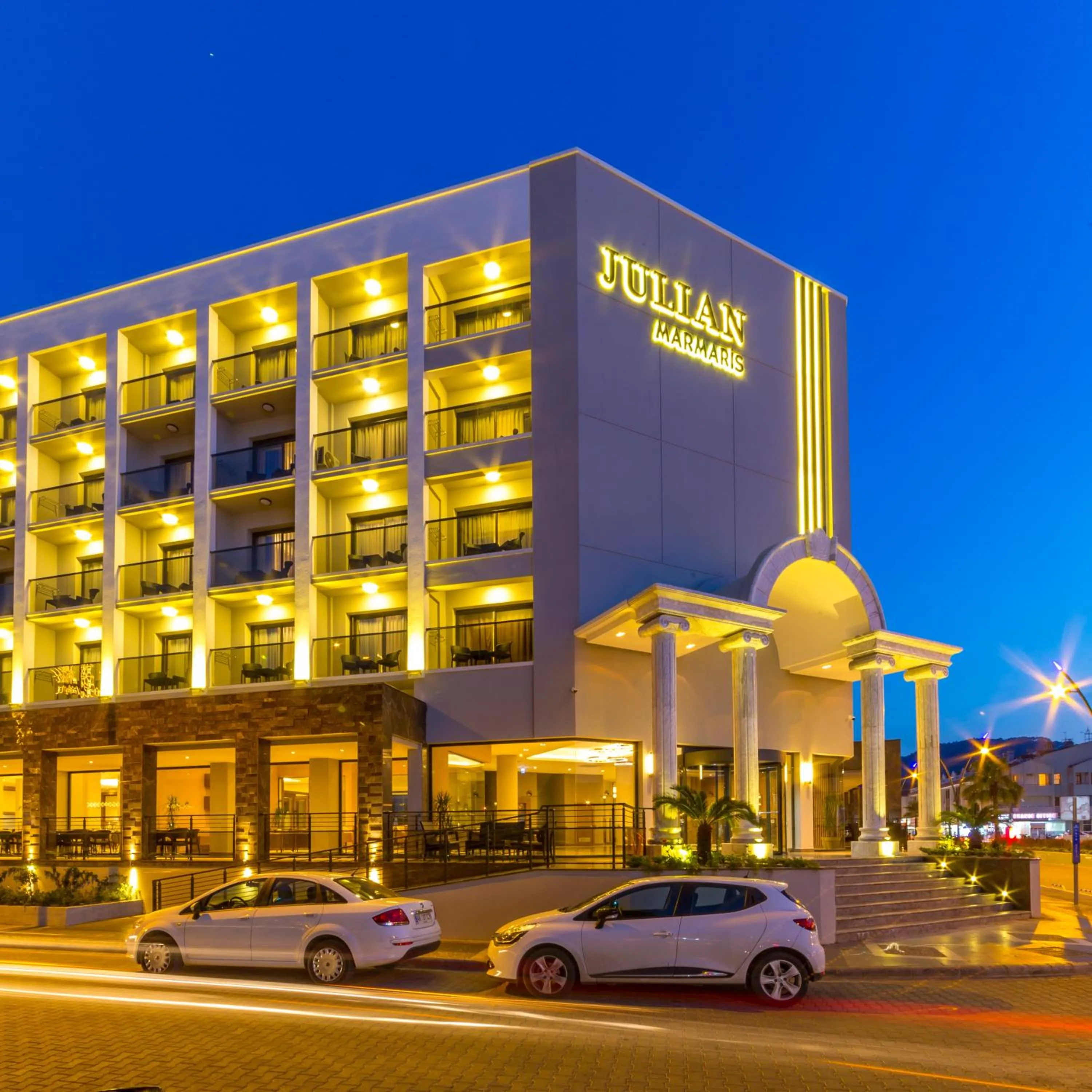 Facade/entrance in Ada Julian Marmaris