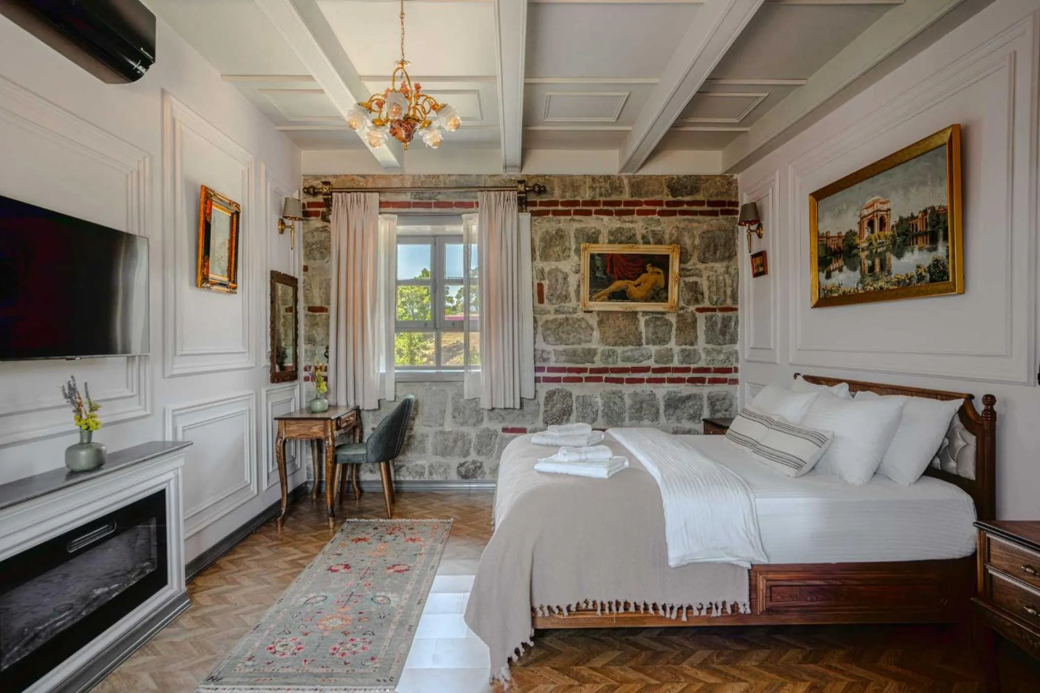 Bedroom in Orion Adatepe