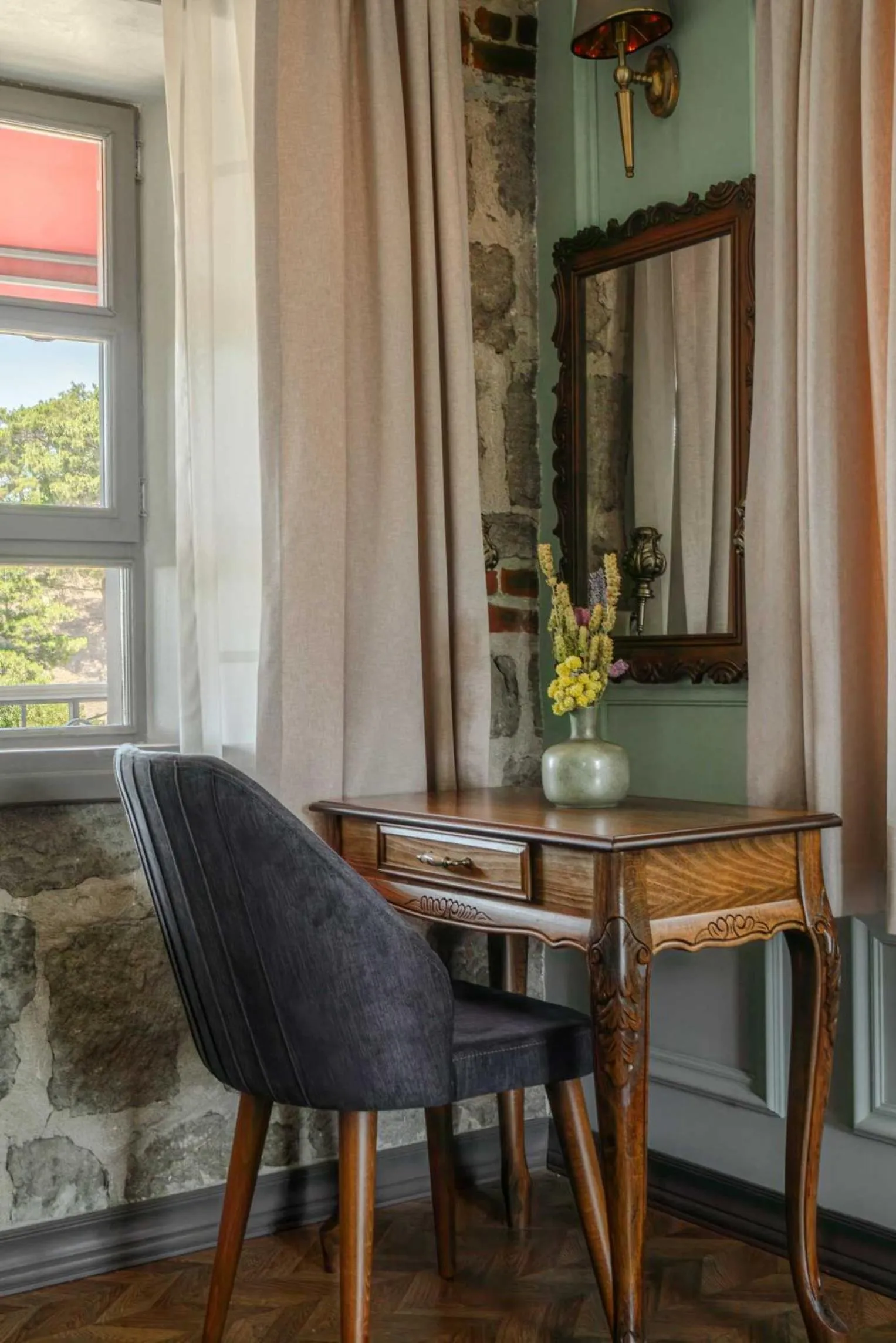 Bedroom in Orion Adatepe