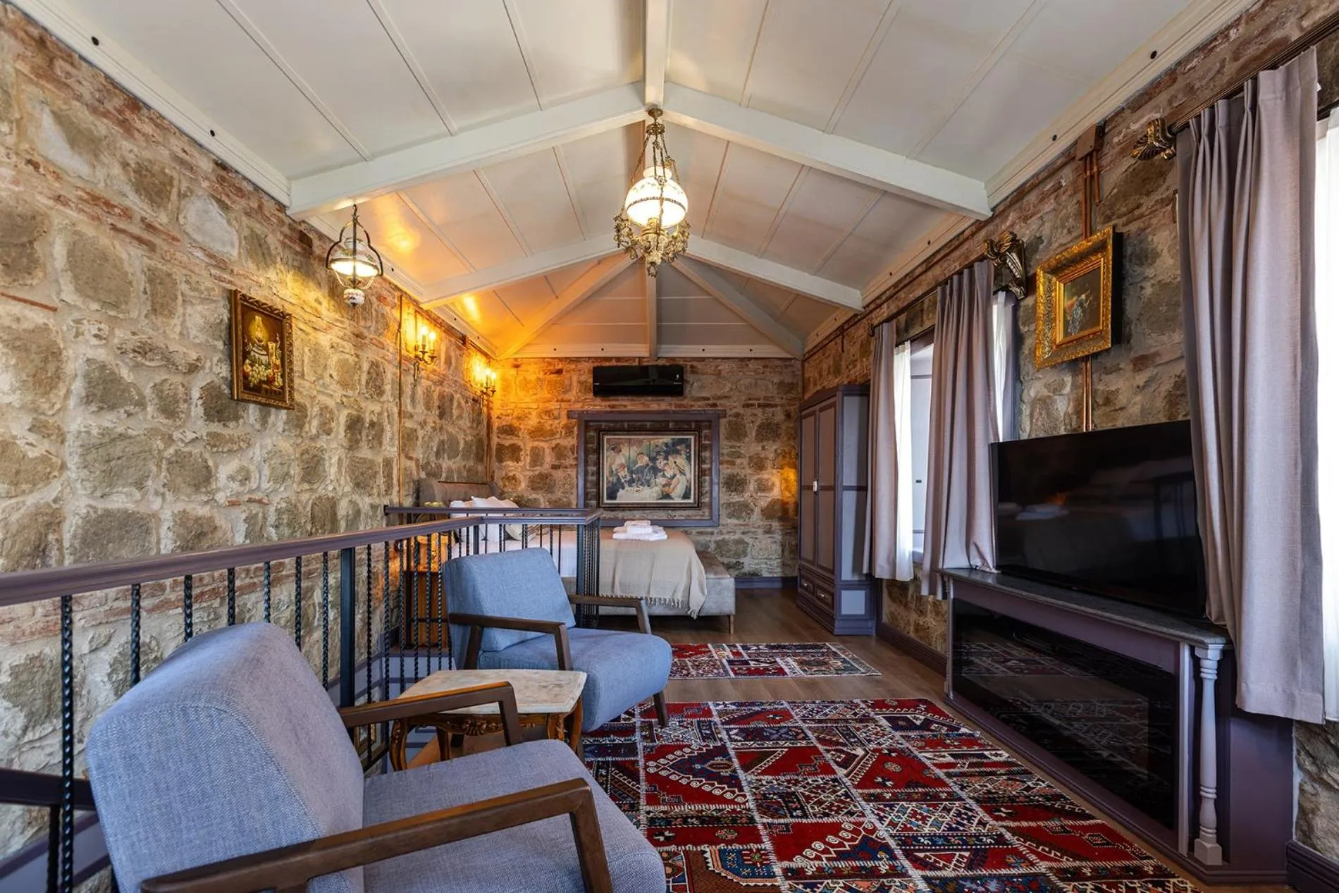 Bedroom in Orion Adatepe