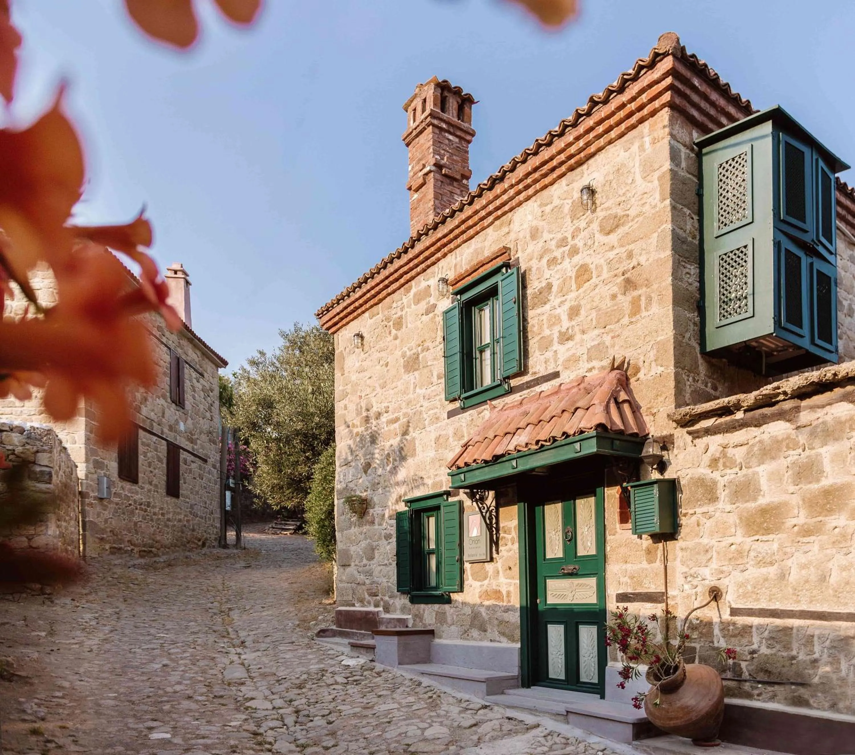 Property building in Orion Adatepe