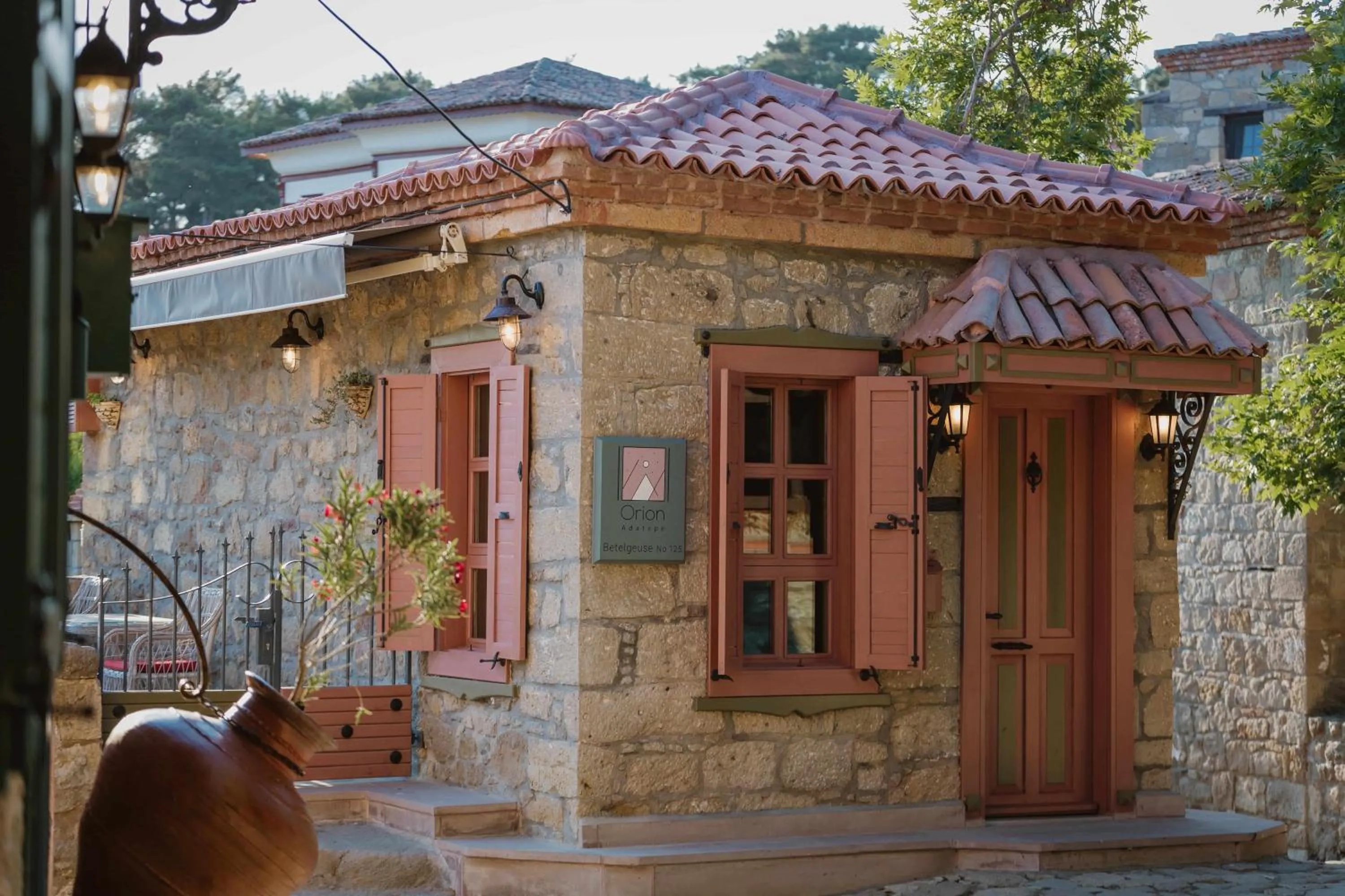 Property building in Orion Adatepe