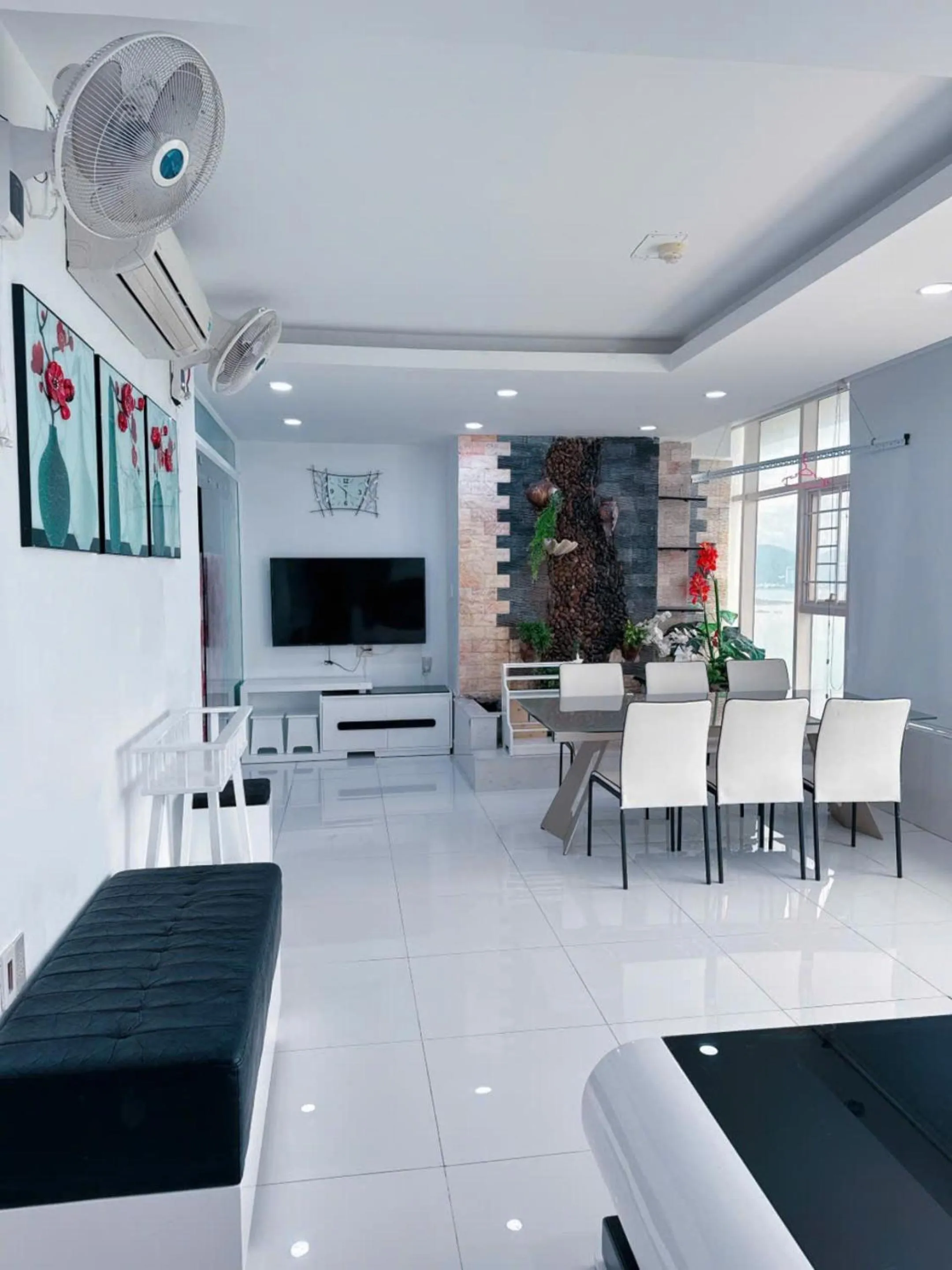 Pearl Nha Trang Beach Apartment