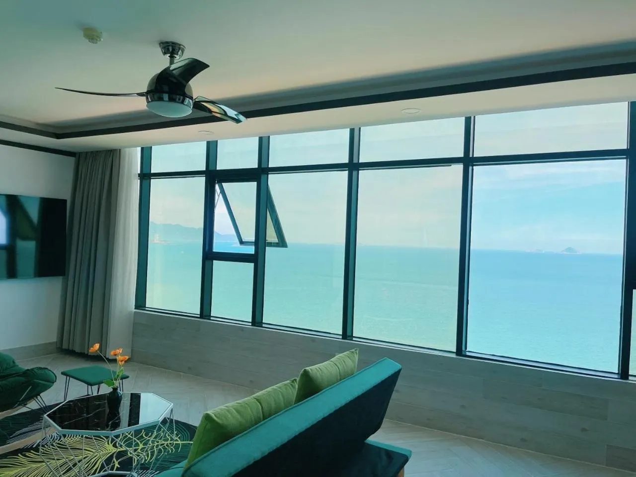 Sea view in Pearl Nha Trang Beach Apartment