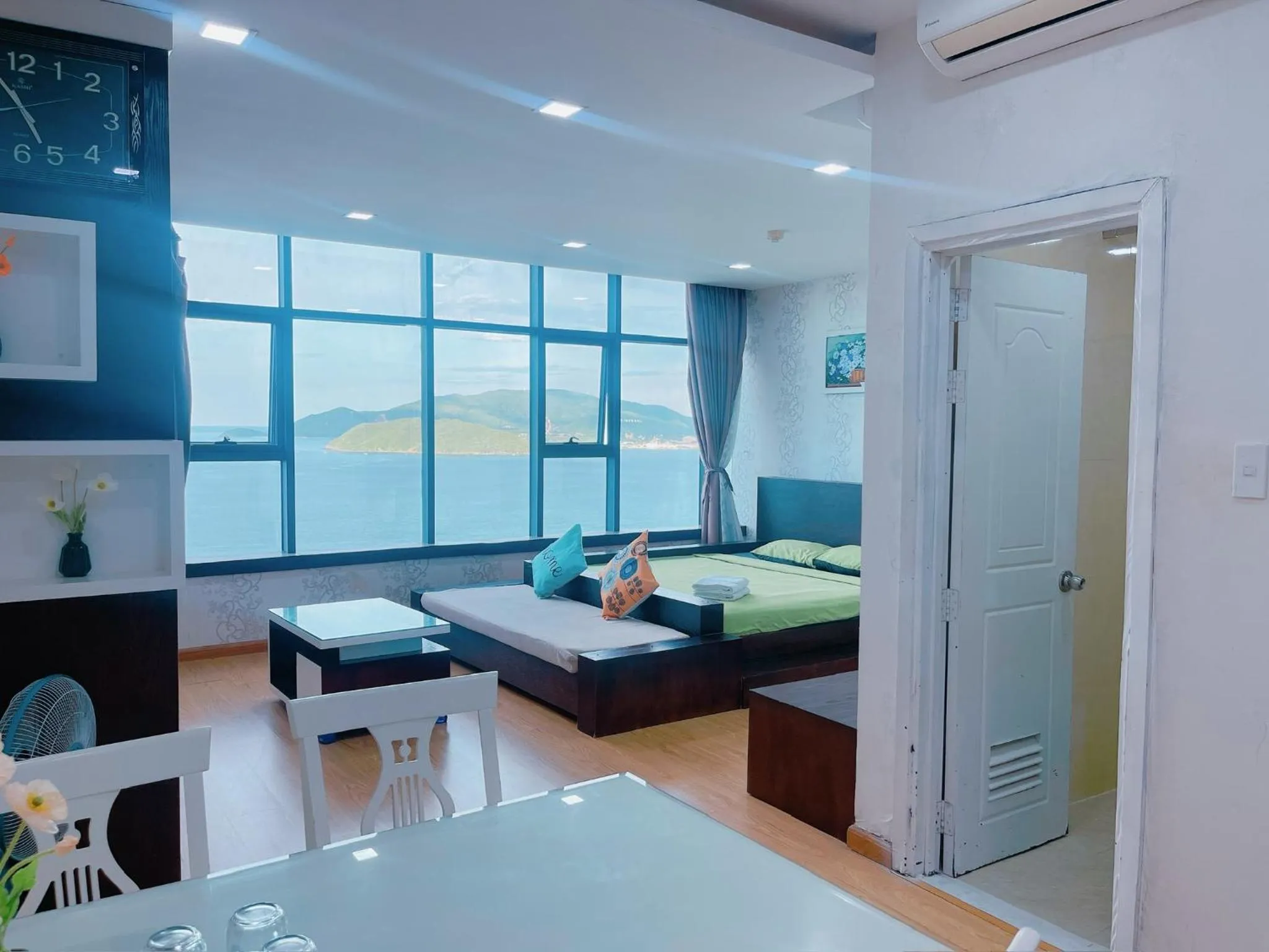 Bed in Pearl Nha Trang Beach Apartment