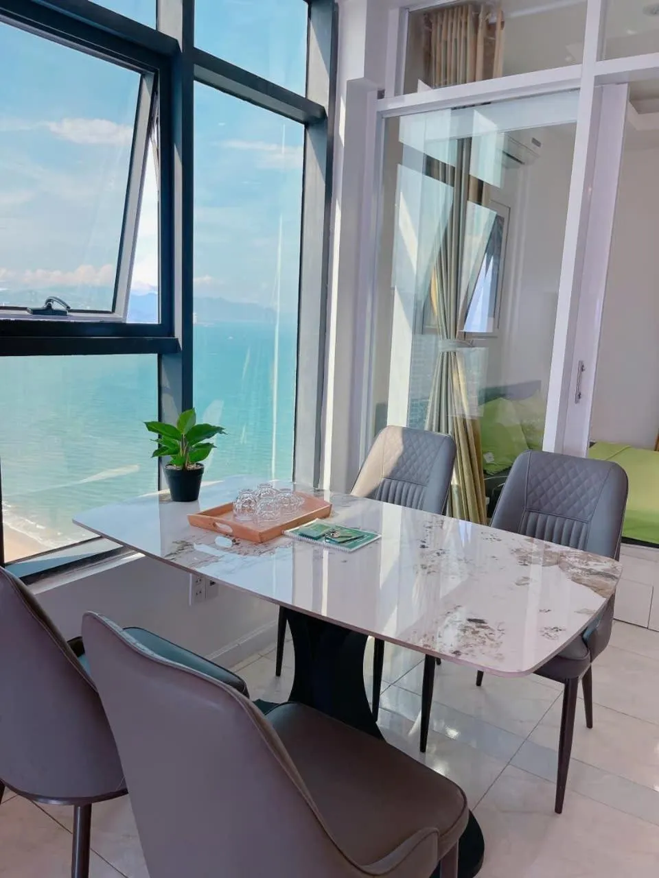 Pearl Nha Trang Beach Apartment