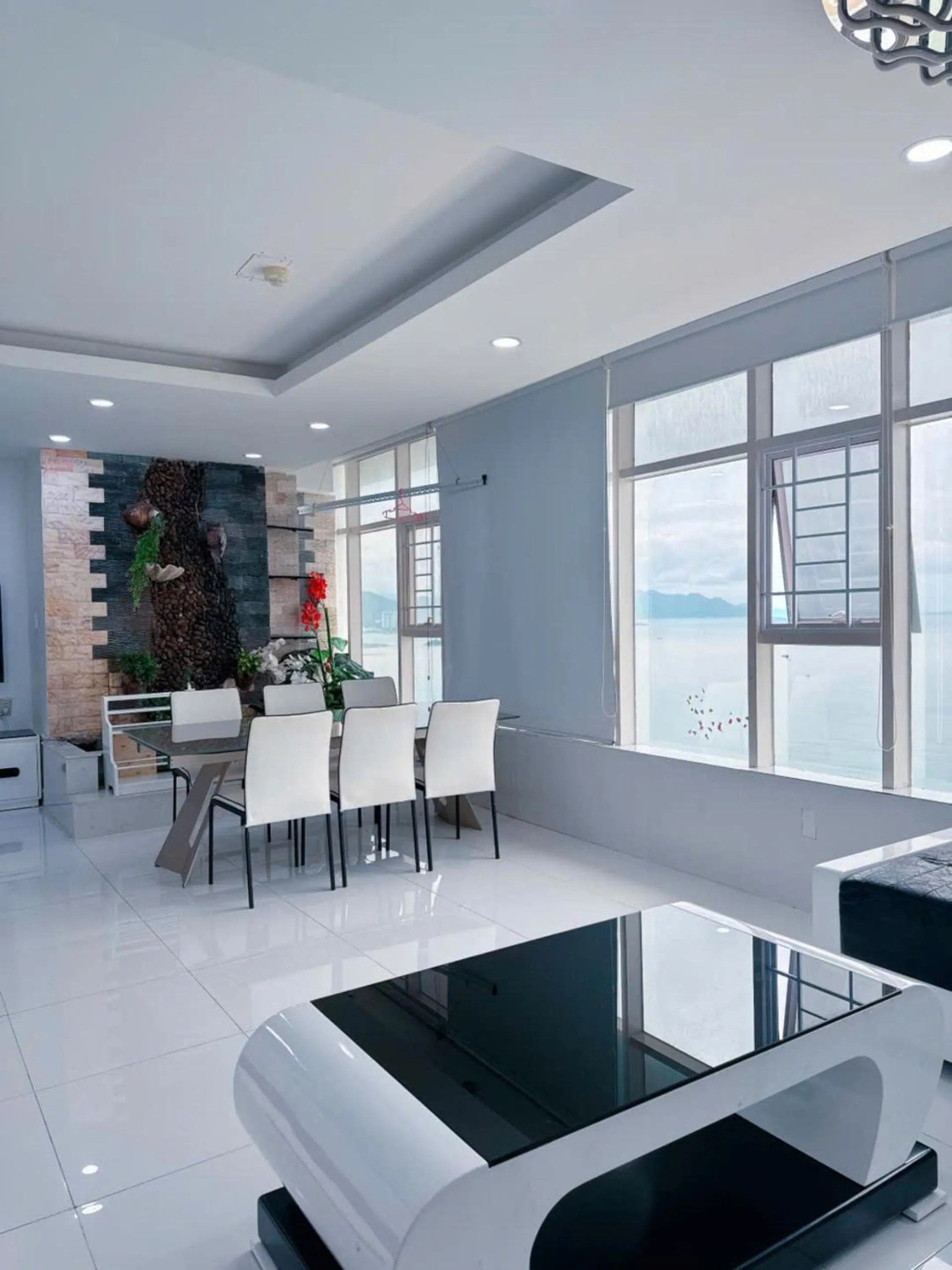 Pearl Nha Trang Beach Apartment