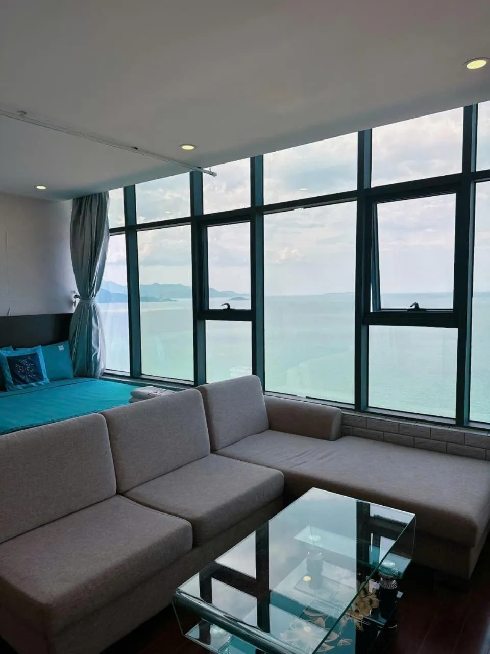 Pearl Nha Trang Beach Apartment