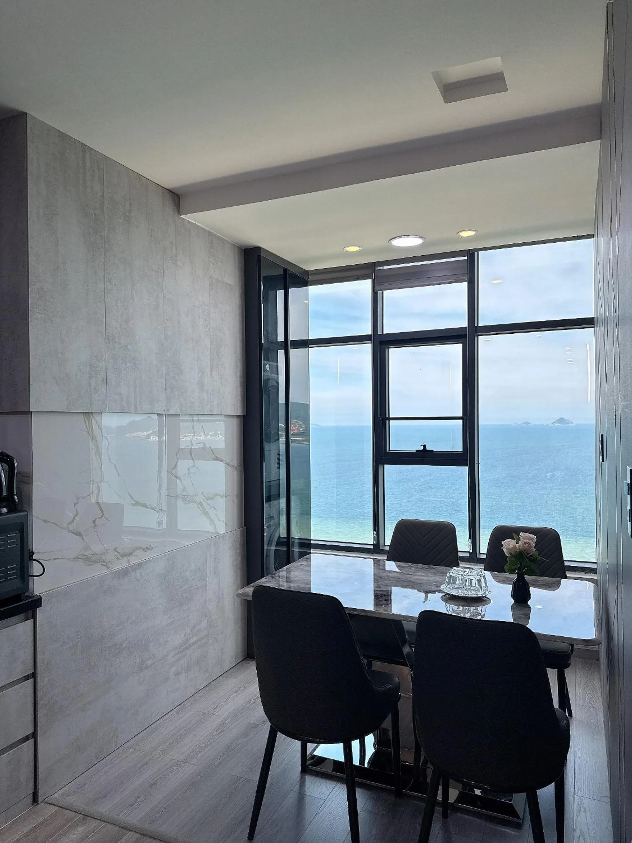 Pearl Nha Trang Beach Apartment