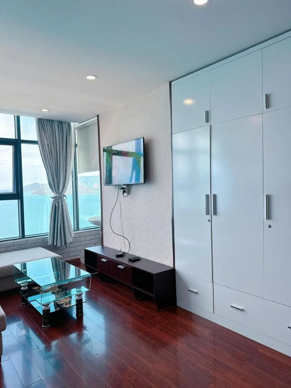 Pearl Nha Trang Beach Apartment