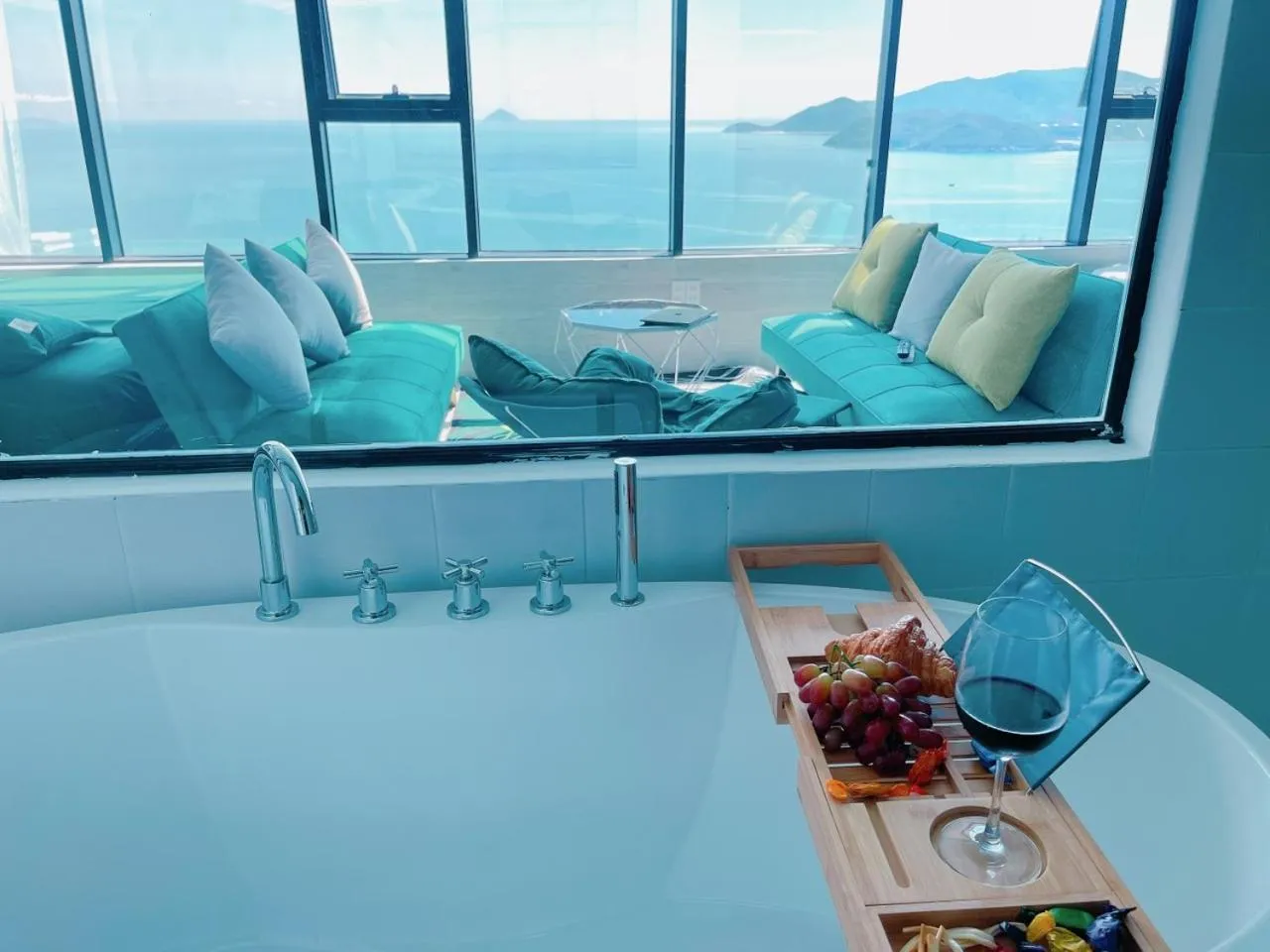 Living room in Pearl Nha Trang Beach Apartment