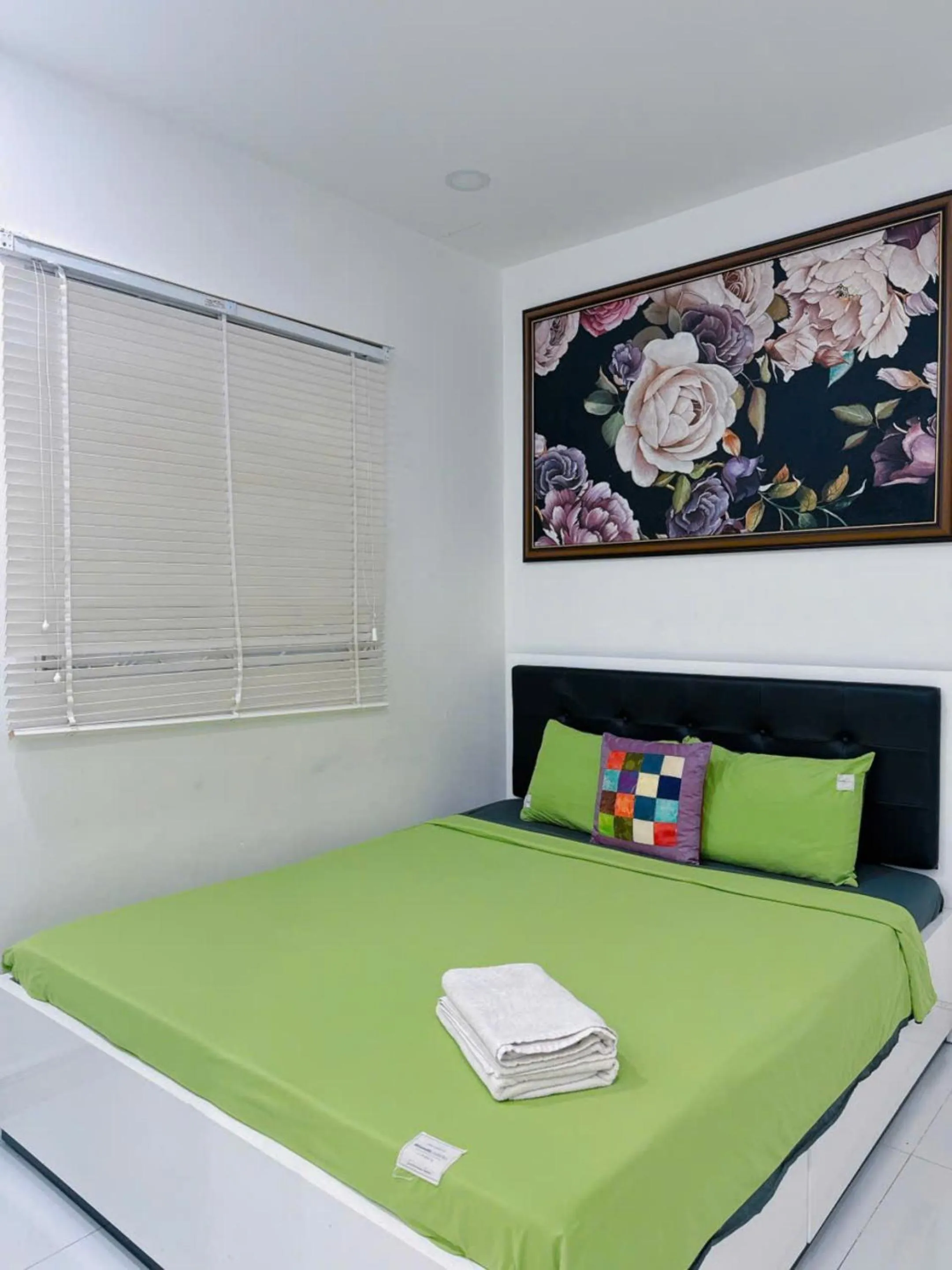 Bed in Pearl Nha Trang Beach Apartment
