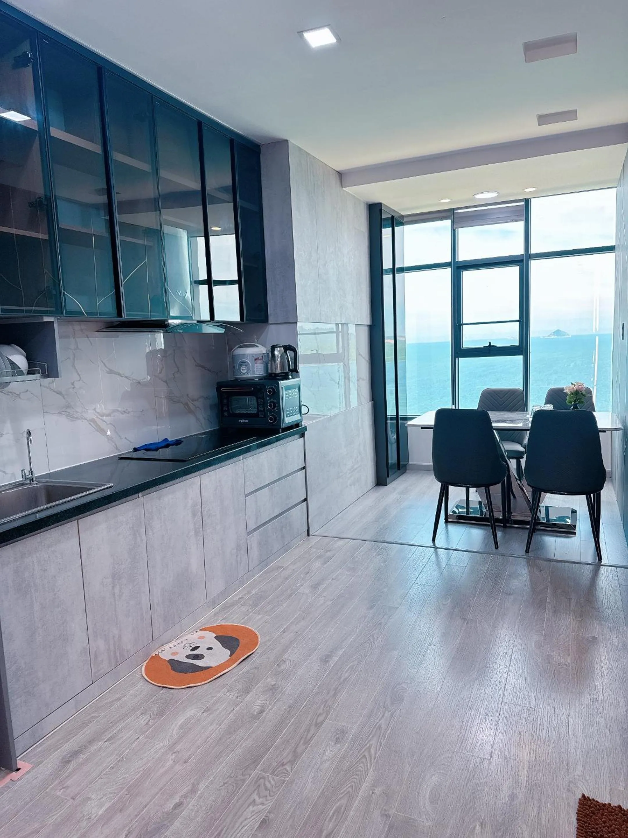Pearl Nha Trang Beach Apartment