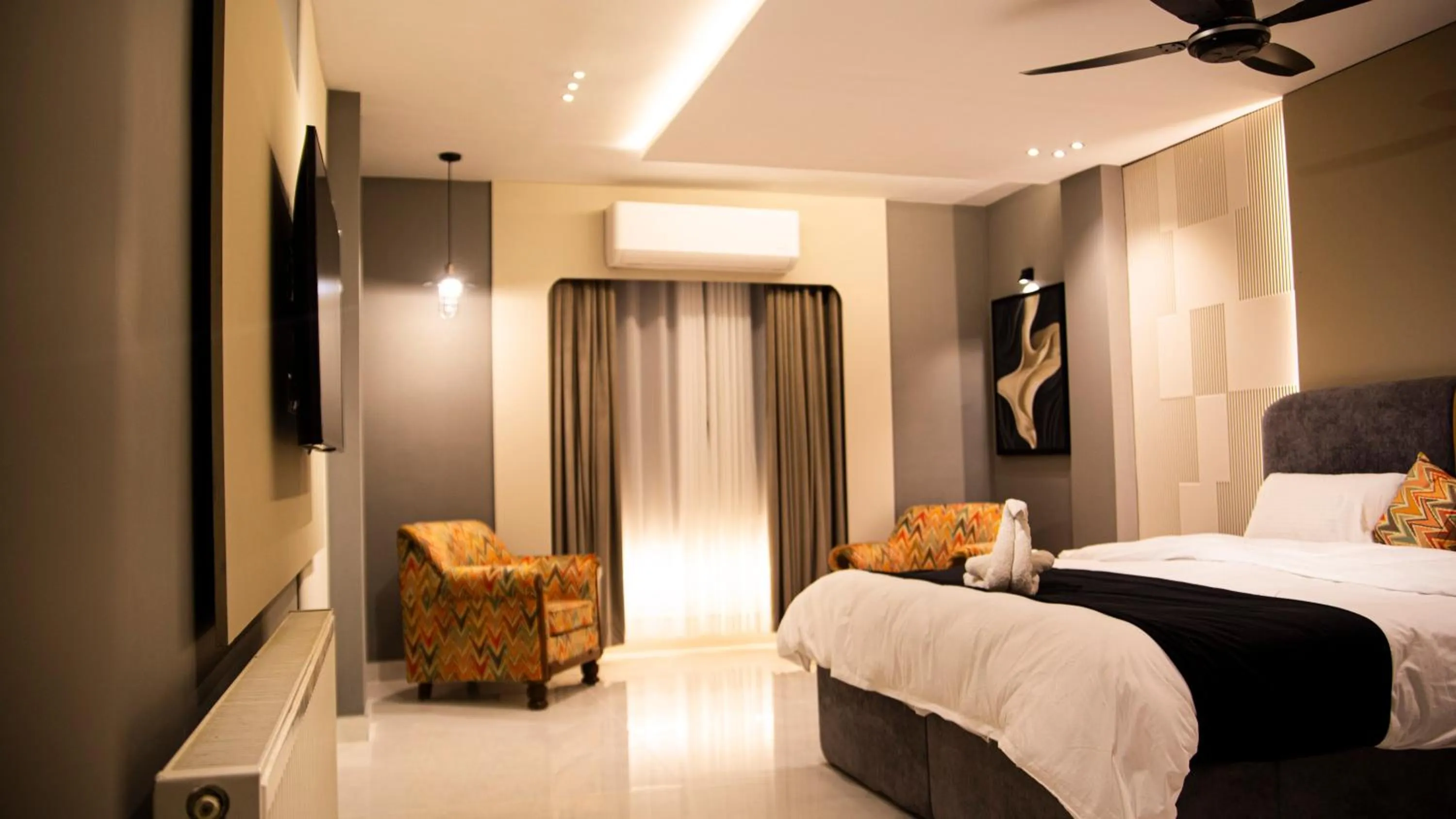 Bed in Metropole Hotel