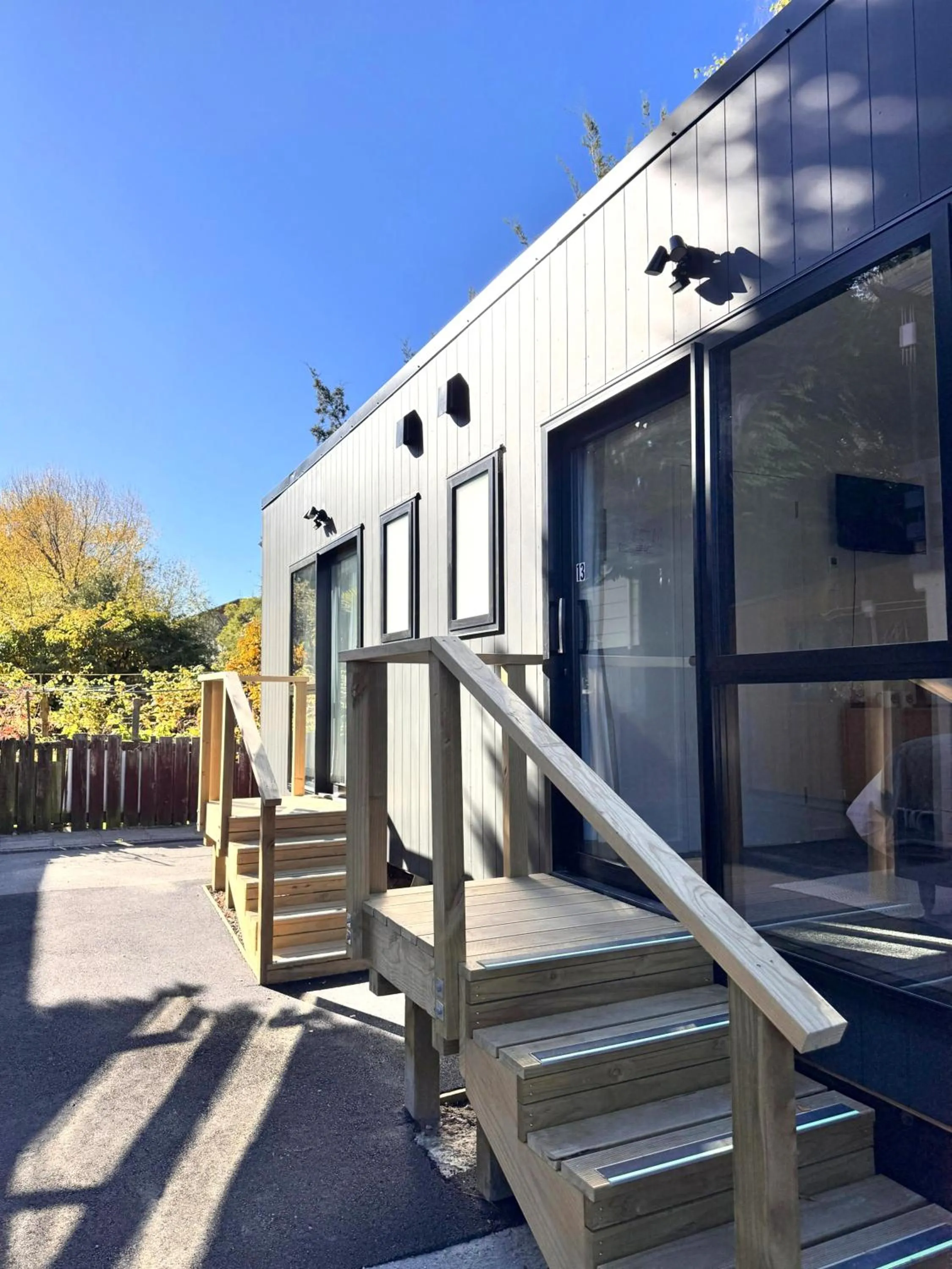 The Flaming Kiwi Backpackers