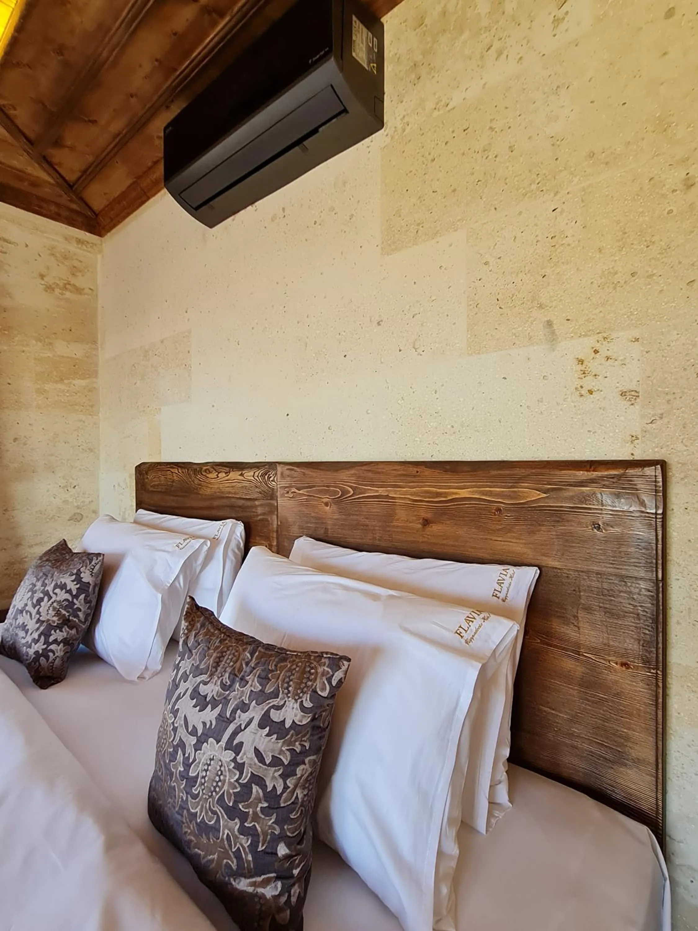 Photo of the whole room, Bed in Flavia Cappadocia Hotel