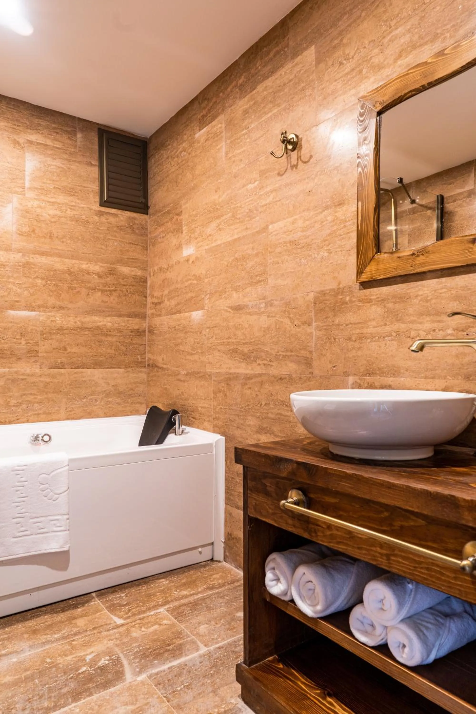 Shower in Flavia Cappadocia Hotel