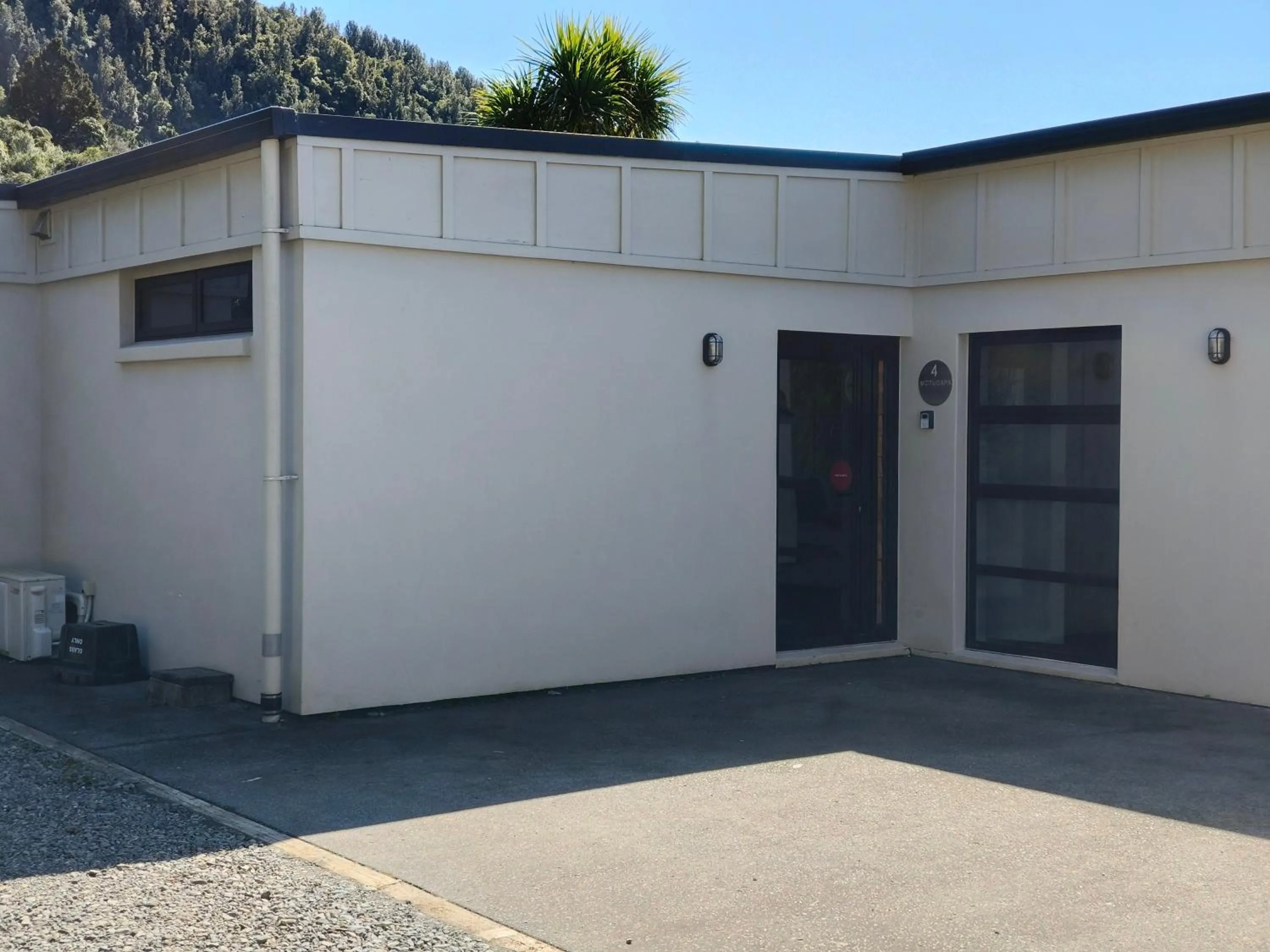 Property building in Braxmere Lodge